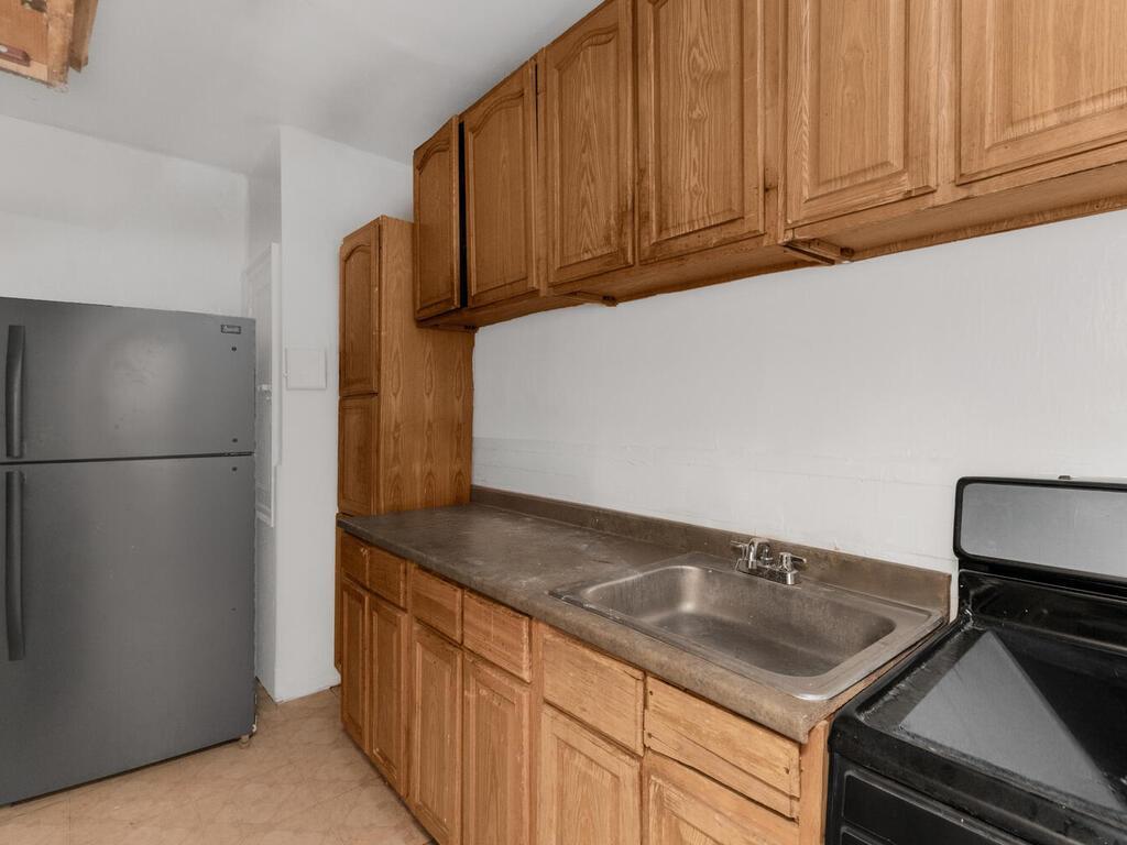 Coop Grand Concourse  Bronx, NY 10452, MLS-845431-5