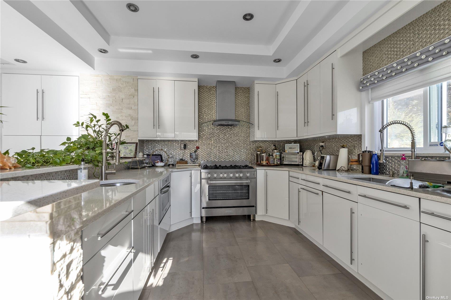 Single Family 164th  Queens, NY 11365, MLS-845445-8