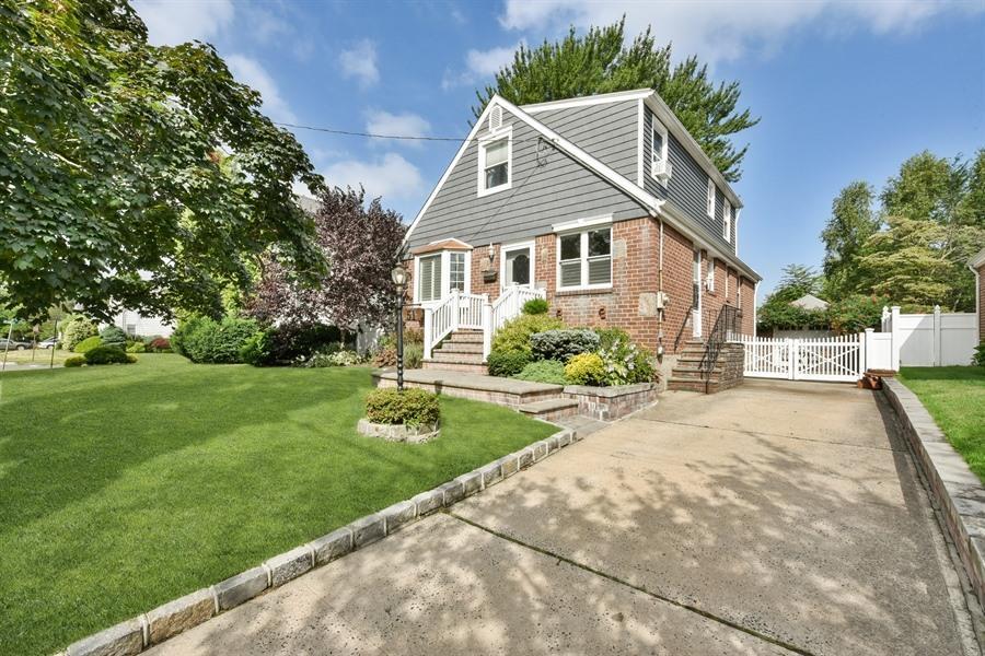 Single Family Legion  Nassau County, NY 11565, MLS-845453-2