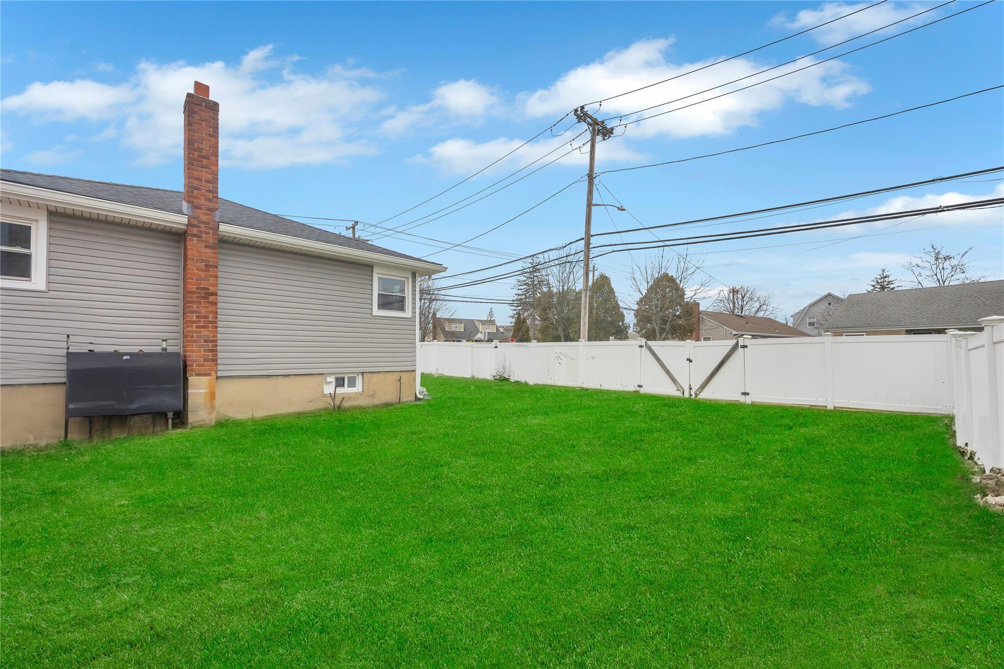 Single Family Maple  Nassau County, NY 11710, MLS-845460-15