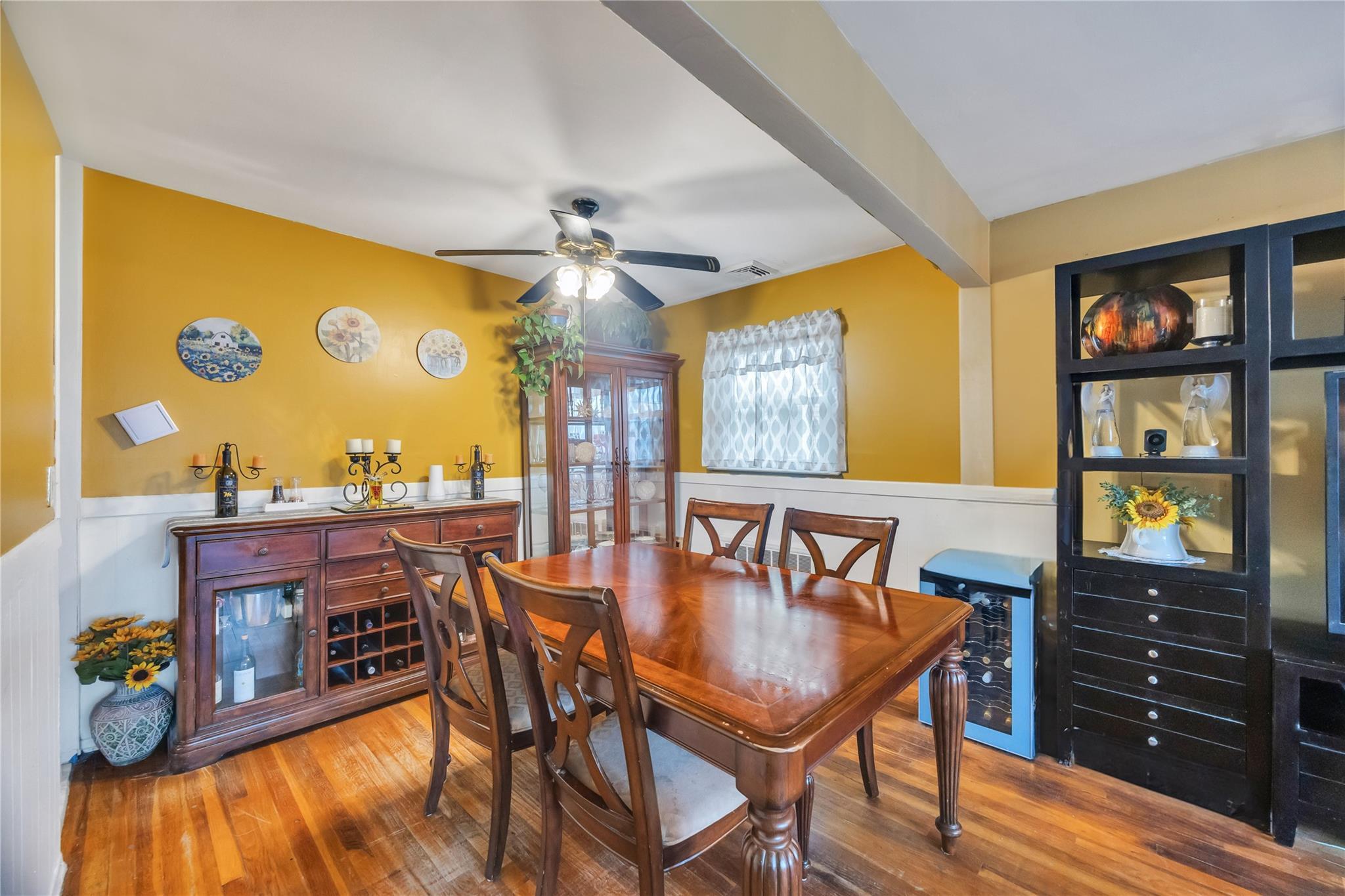 Single Family Maple  Nassau County, NY 11710, MLS-845460-5