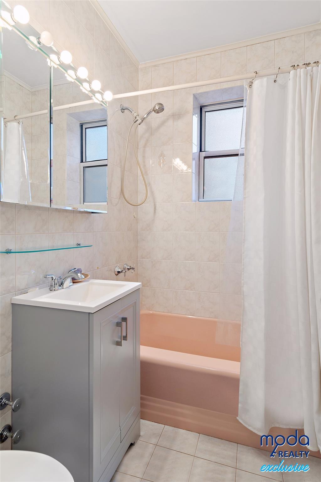 Coop Hudson Manor  Bronx, NY 10463, MLS-845471-12