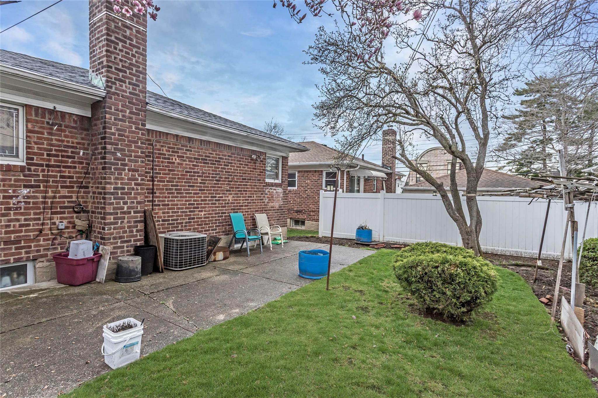 Single Family 171st  Queens, NY 11365, MLS-845476-21