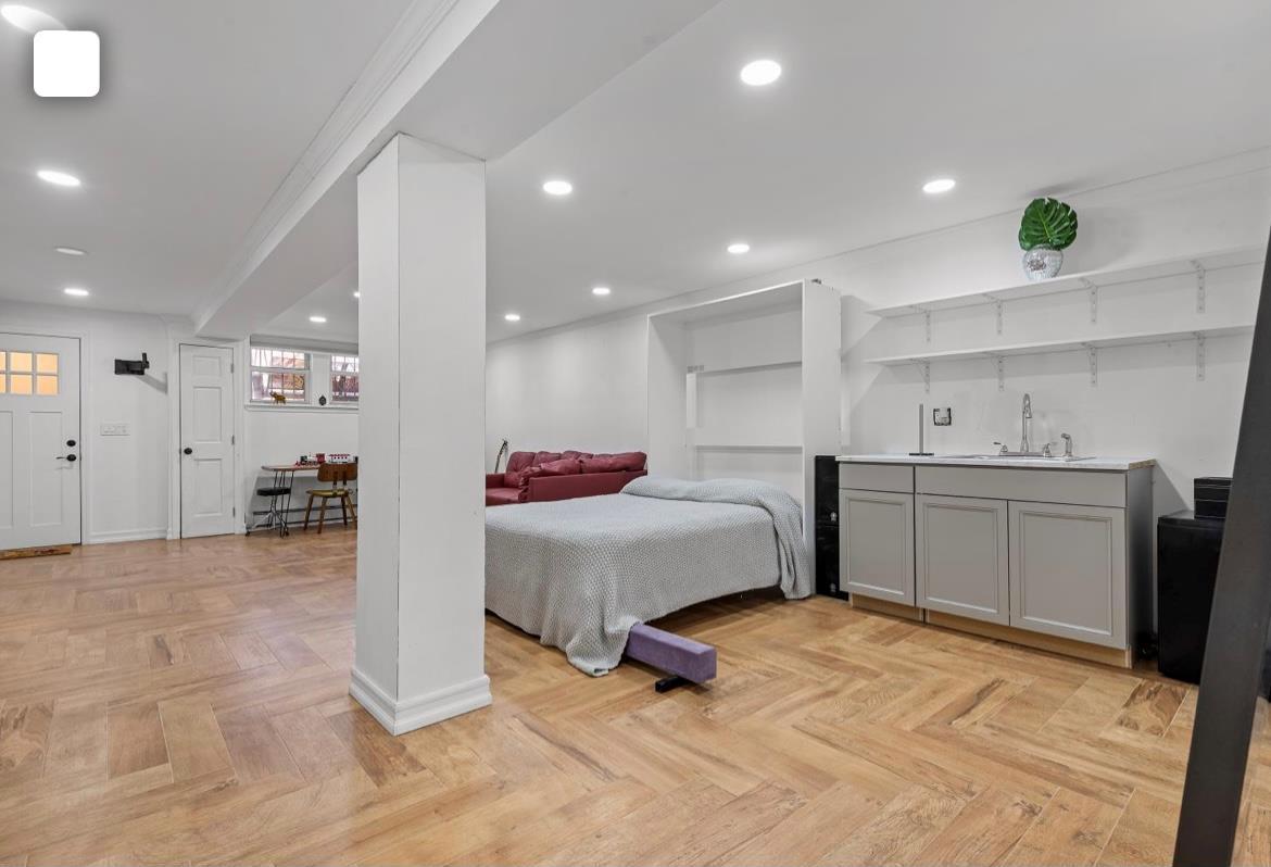 Single Family Avenue M  Brooklyn, NY 11234, MLS-845484-25