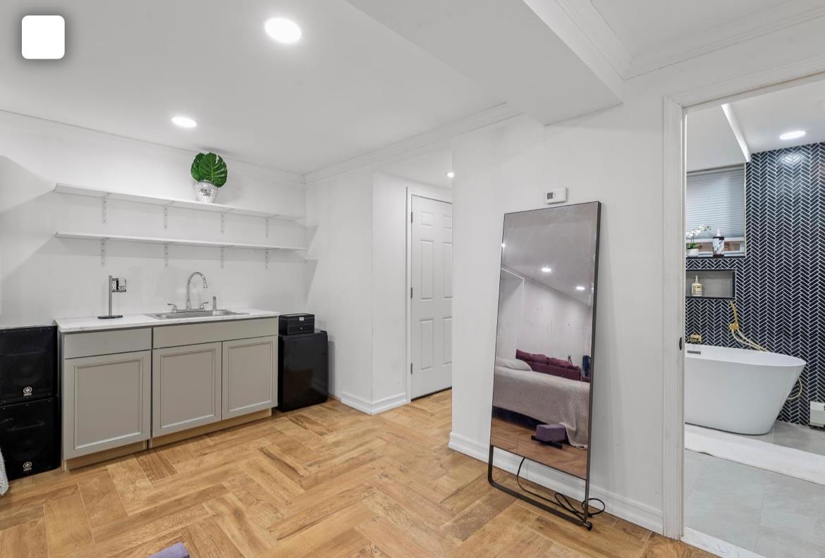 Single Family Avenue M  Brooklyn, NY 11234, MLS-845484-27