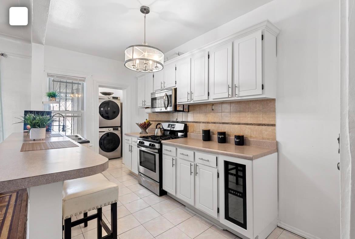 Single Family Avenue M  Brooklyn, NY 11234, MLS-845484-8