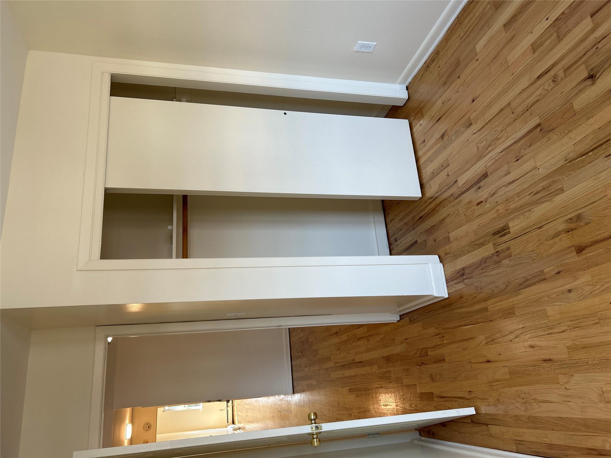 Apartment 211th  Bronx, NY 10469, MLS-845497-12