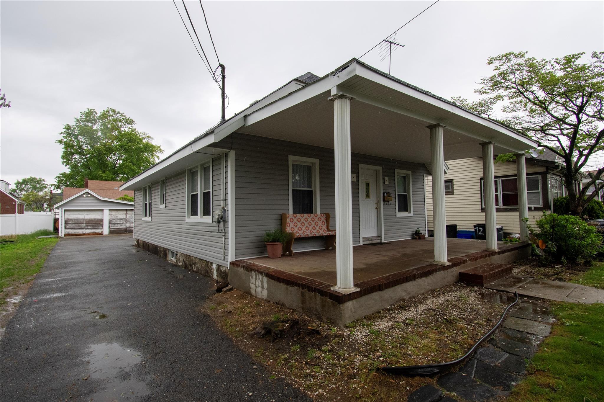 Single Family Henry  Nassau County, NY 11575, MLS-845507-4