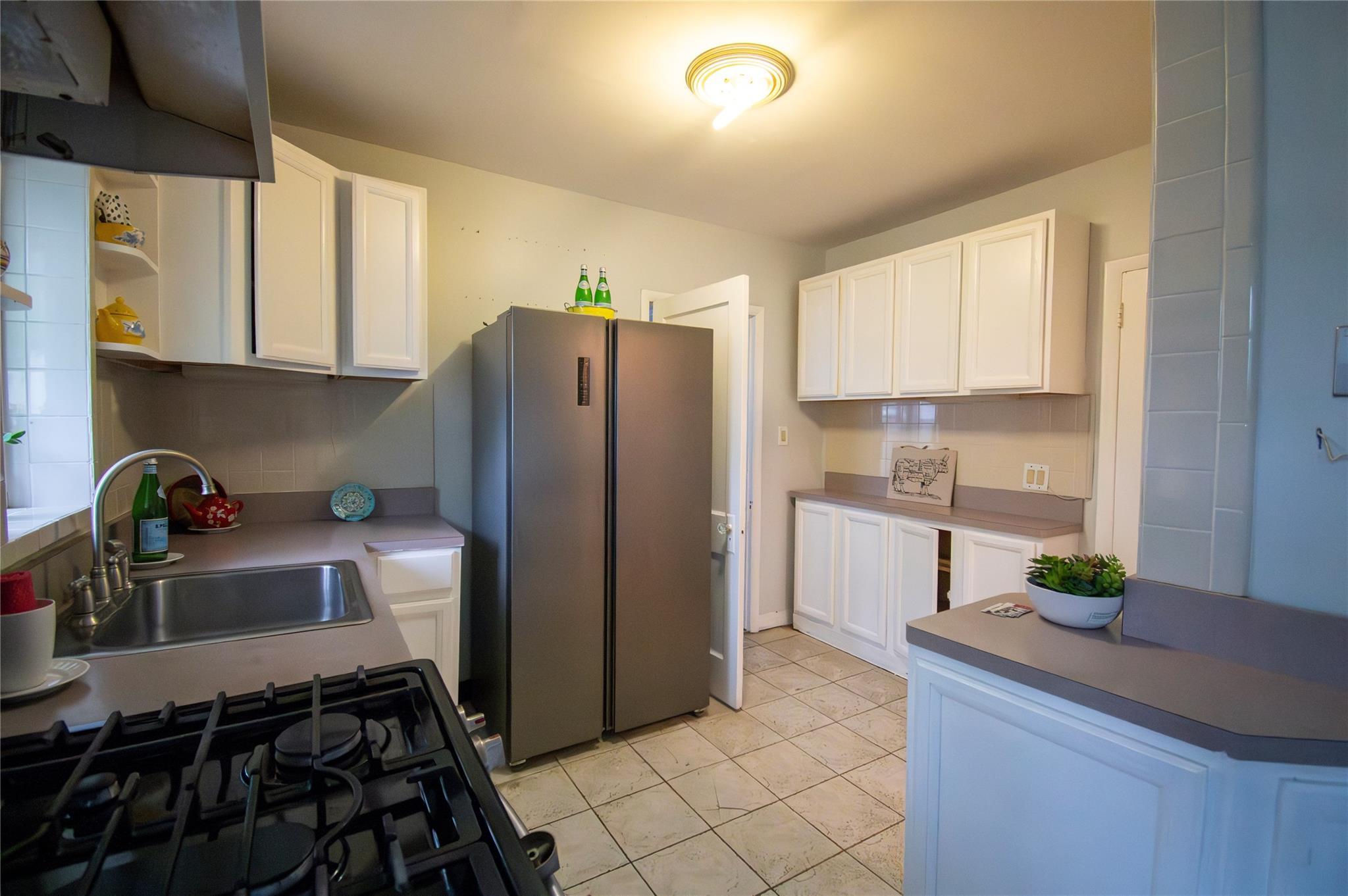 Single Family Henry  Nassau County, NY 11575, MLS-845507-9