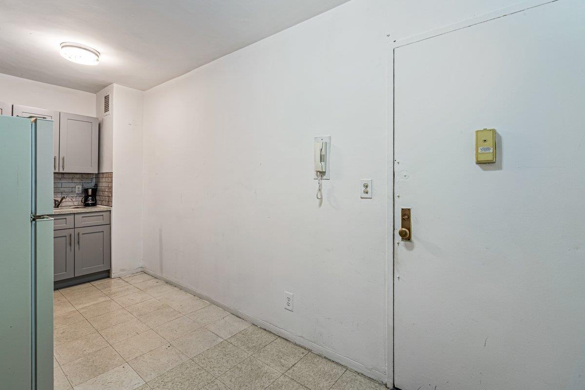 Coop Parsons  Queens, NY 11432, MLS-845522-11