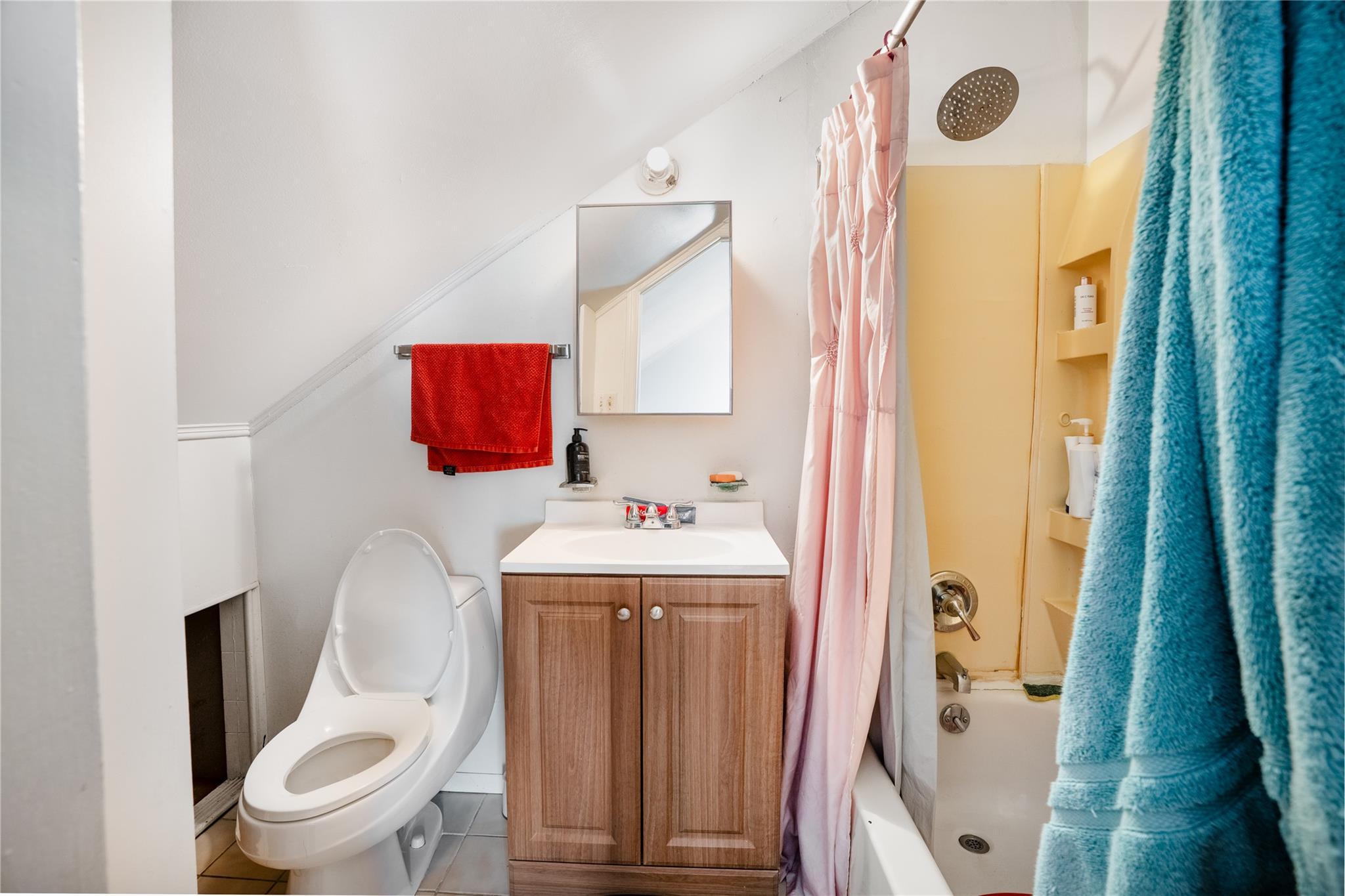 Single Family Terrace  Westchester County, NY 10562, MLS-845529-20