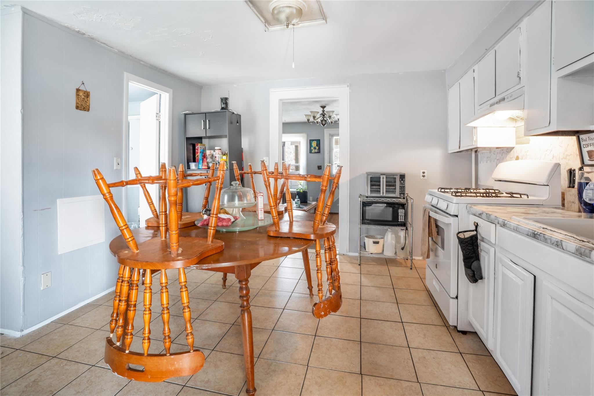 Single Family Terrace  Westchester County, NY 10562, MLS-845529-7