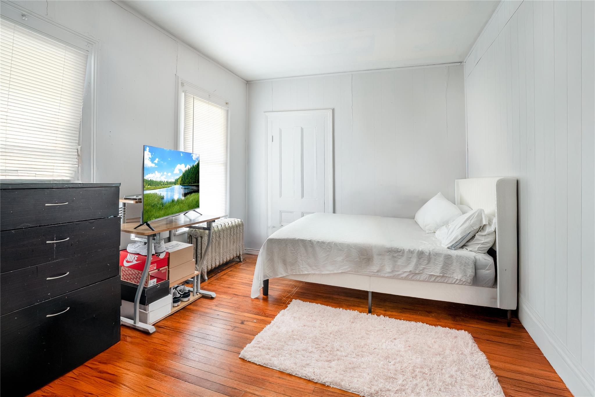 Single Family Terrace  Westchester County, NY 10562, MLS-845529-9