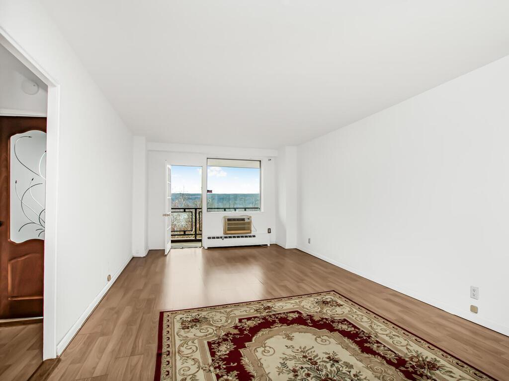 Coop Arlington  Bronx, NY 10463, MLS-845532-3