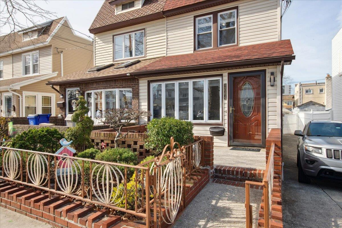 Single Family 73rd  Brooklyn, NY 11234, MLS-845534-3
