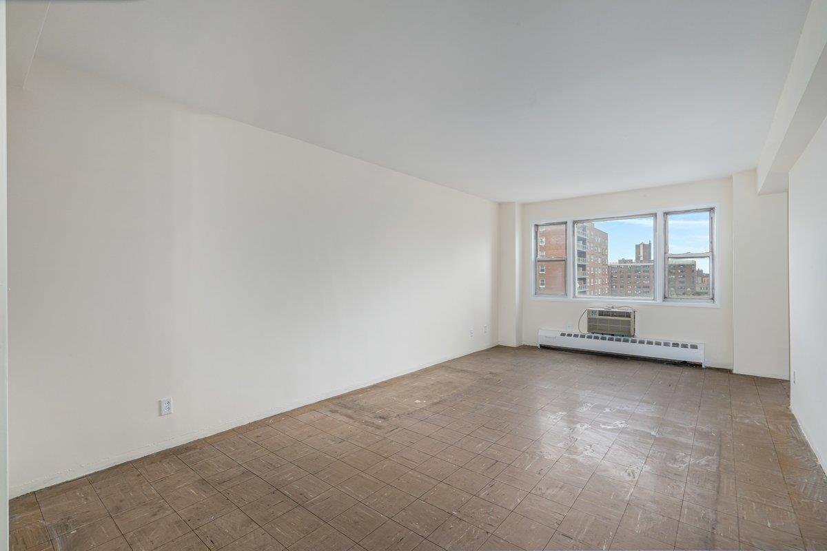 Coop Parsons  Queens, NY 11432, MLS-845550-4