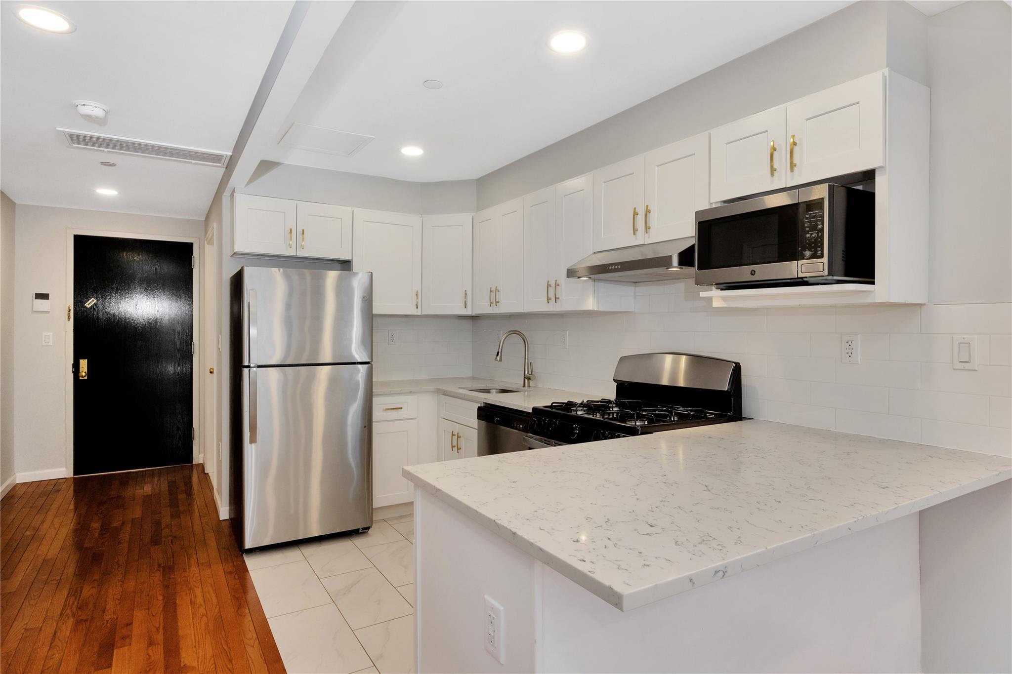 Apartment 89th  Queens, NY 11435, MLS-845553-3
