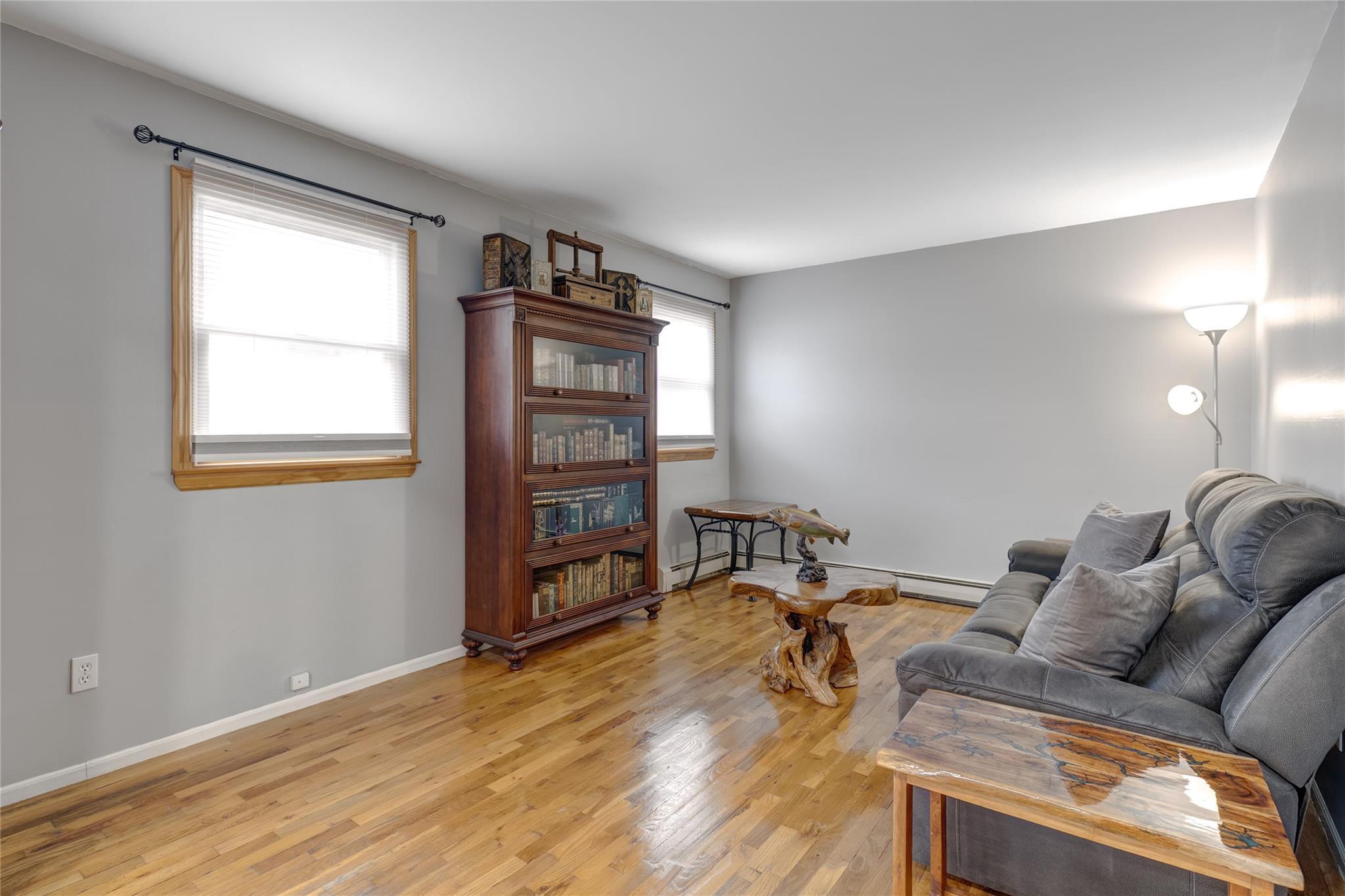 Single Family Godfrey  Nassau County, NY 11709, MLS-845574-15
