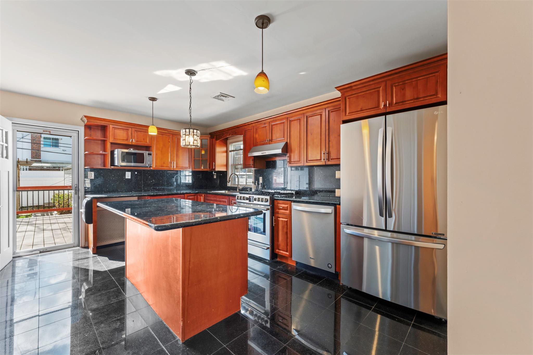 Single Family 250  Queens, NY 11426, MLS-845592-11