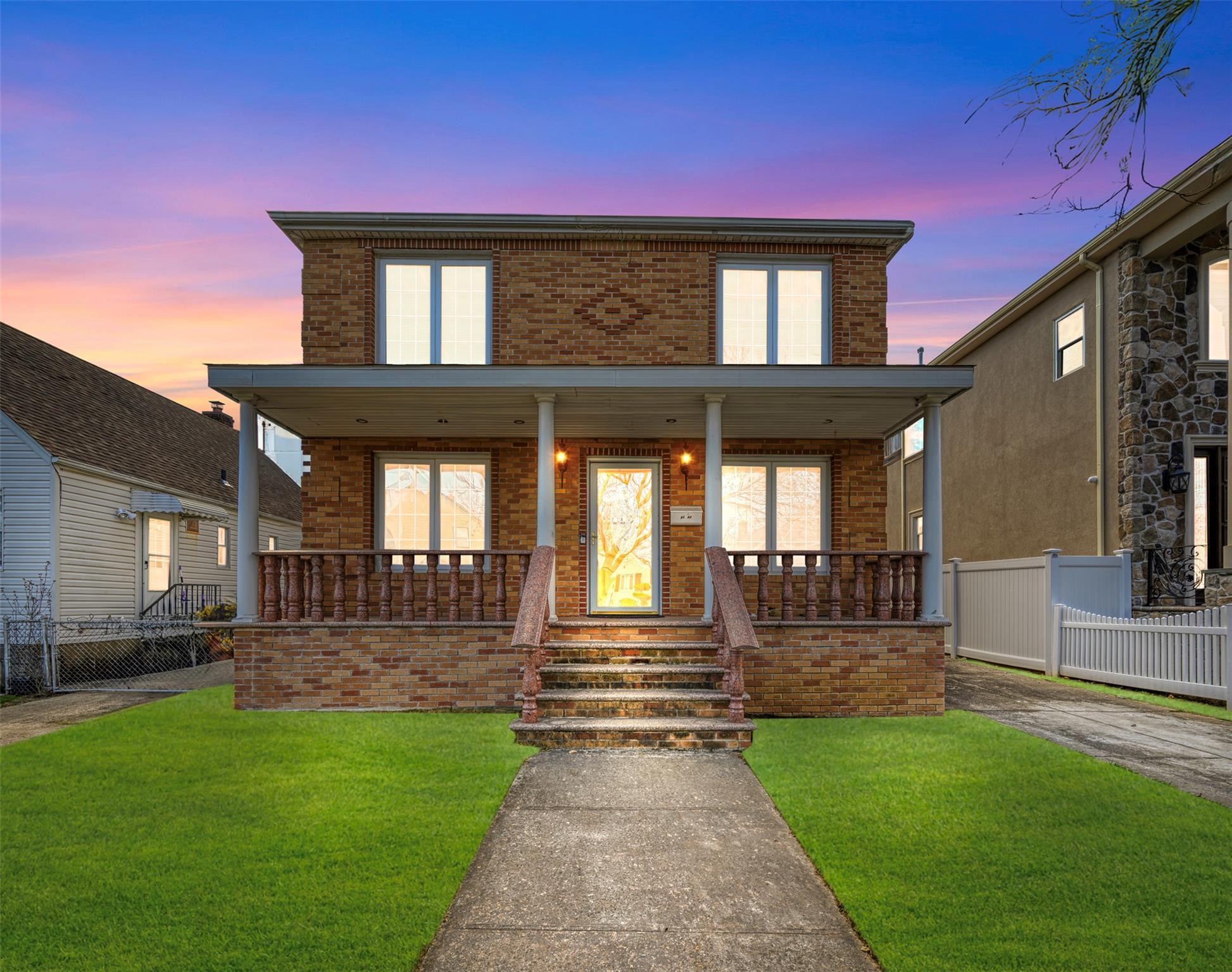 Single Family 250  Queens, NY 11426, MLS-845592-3
