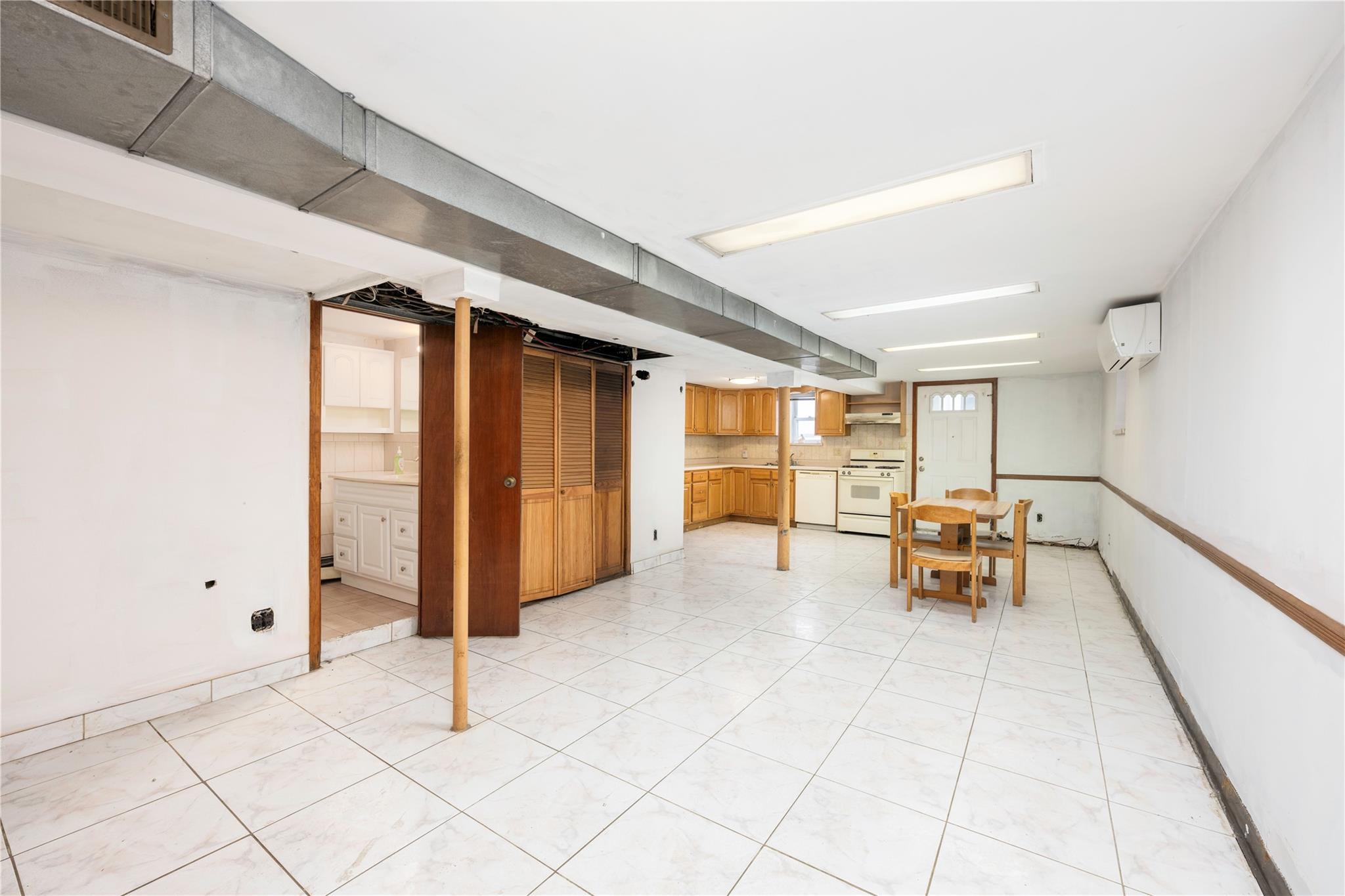 Single Family Edison Avenue  Bronx, NY 10461, MLS-845601-12