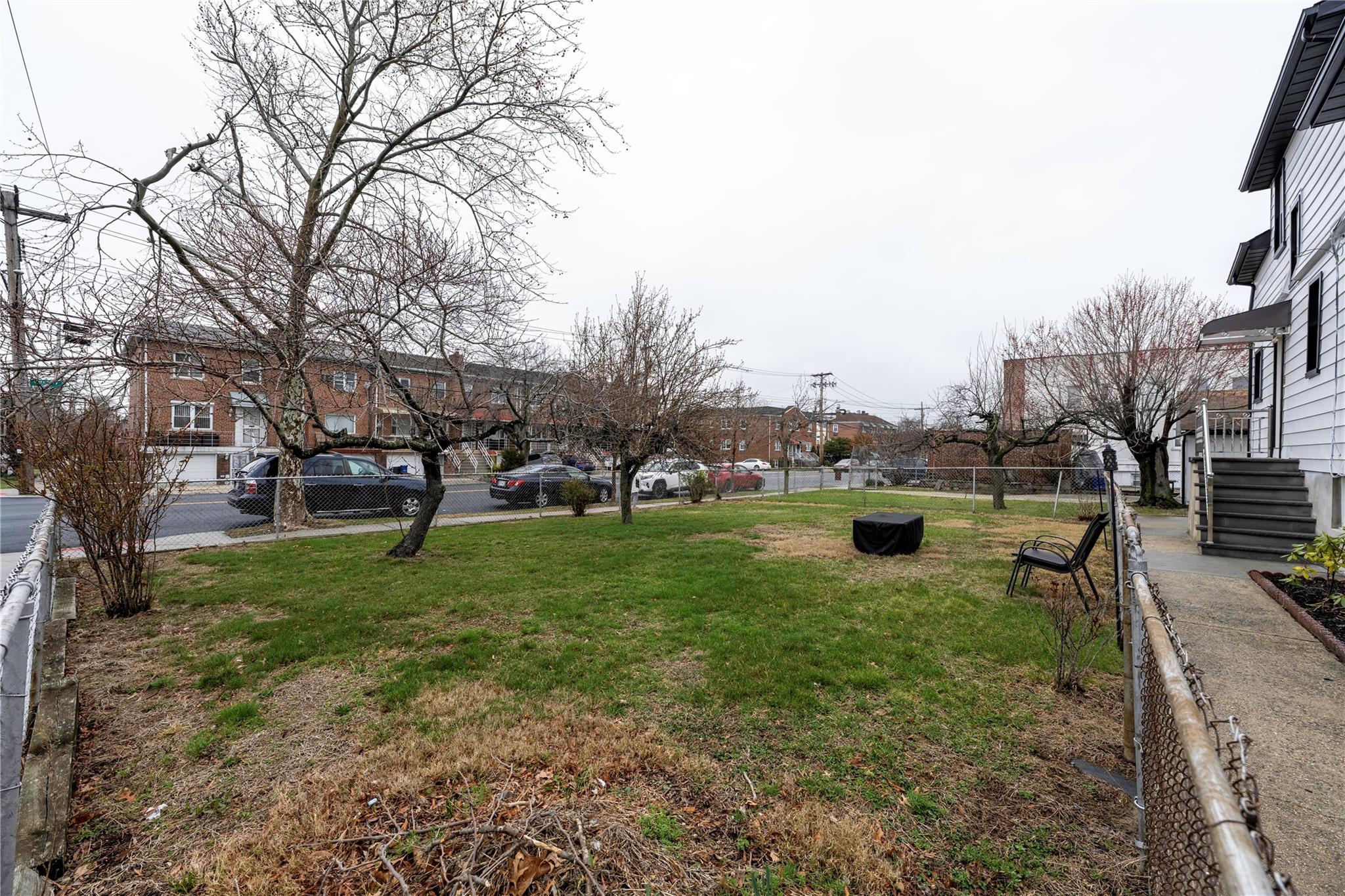 Single Family Edison Avenue  Bronx, NY 10461, MLS-845601-17