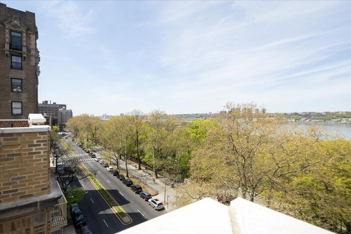 Condo Riverside  Manhattan, NY 10031, MLS-845634-16