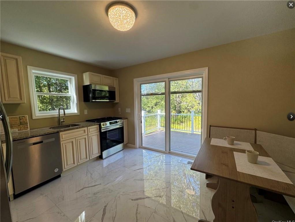 Single Family Daly  Orange County, NY 10940, MLS-845643-8