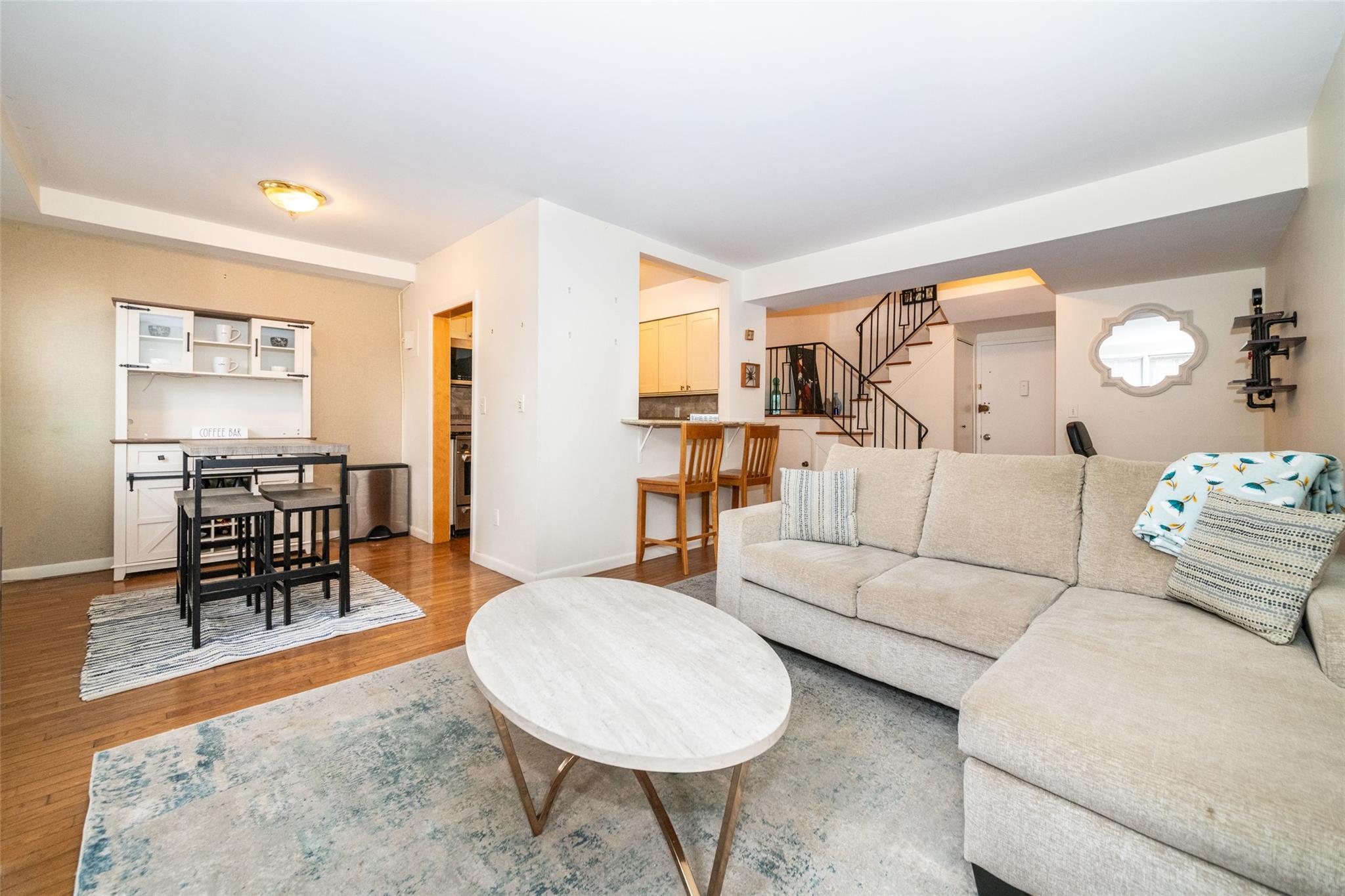 Coop Centre  Westchester County, NY 10805, MLS-845651-10