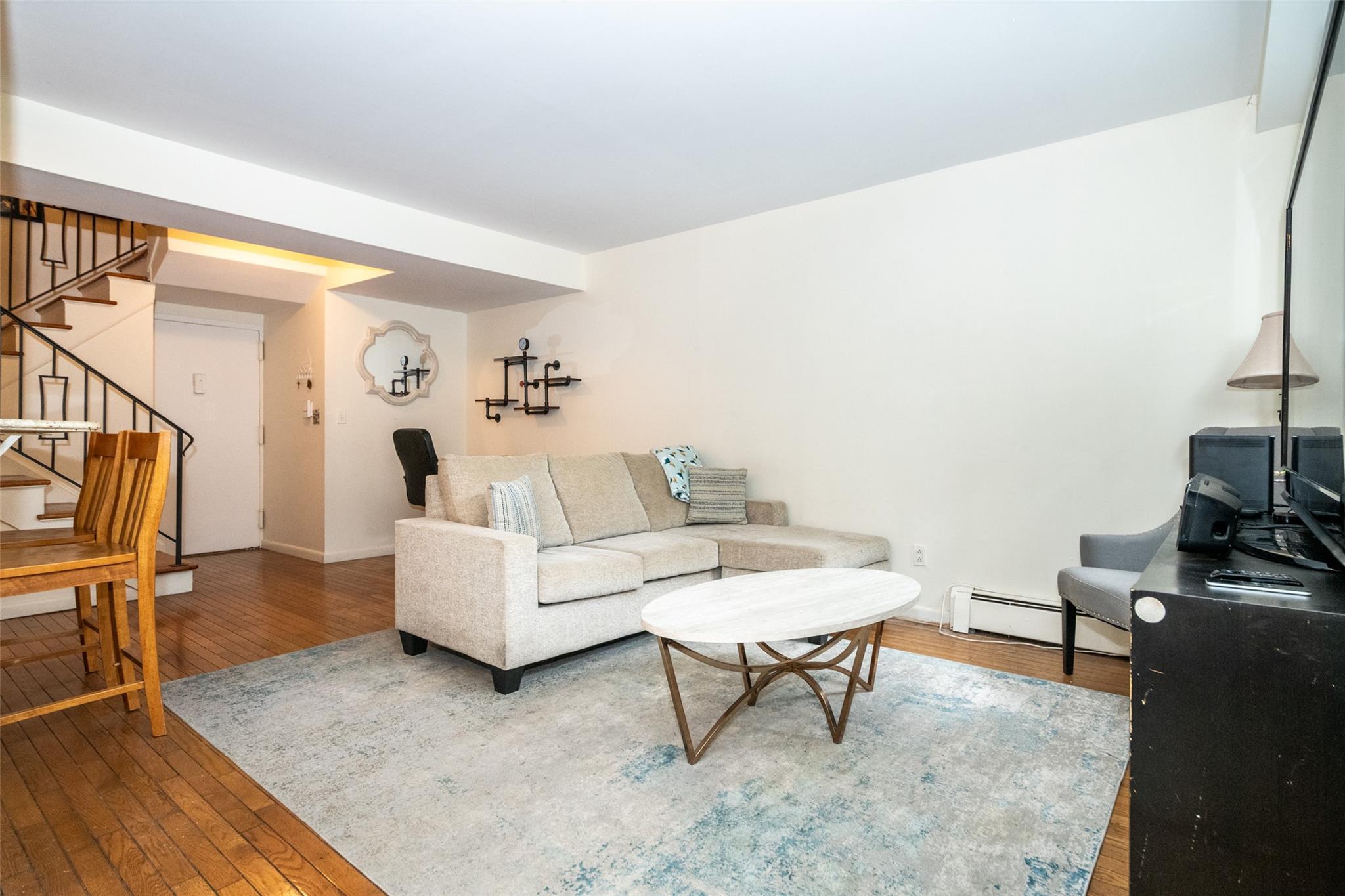 Coop Centre  Westchester County, NY 10805, MLS-845651-8