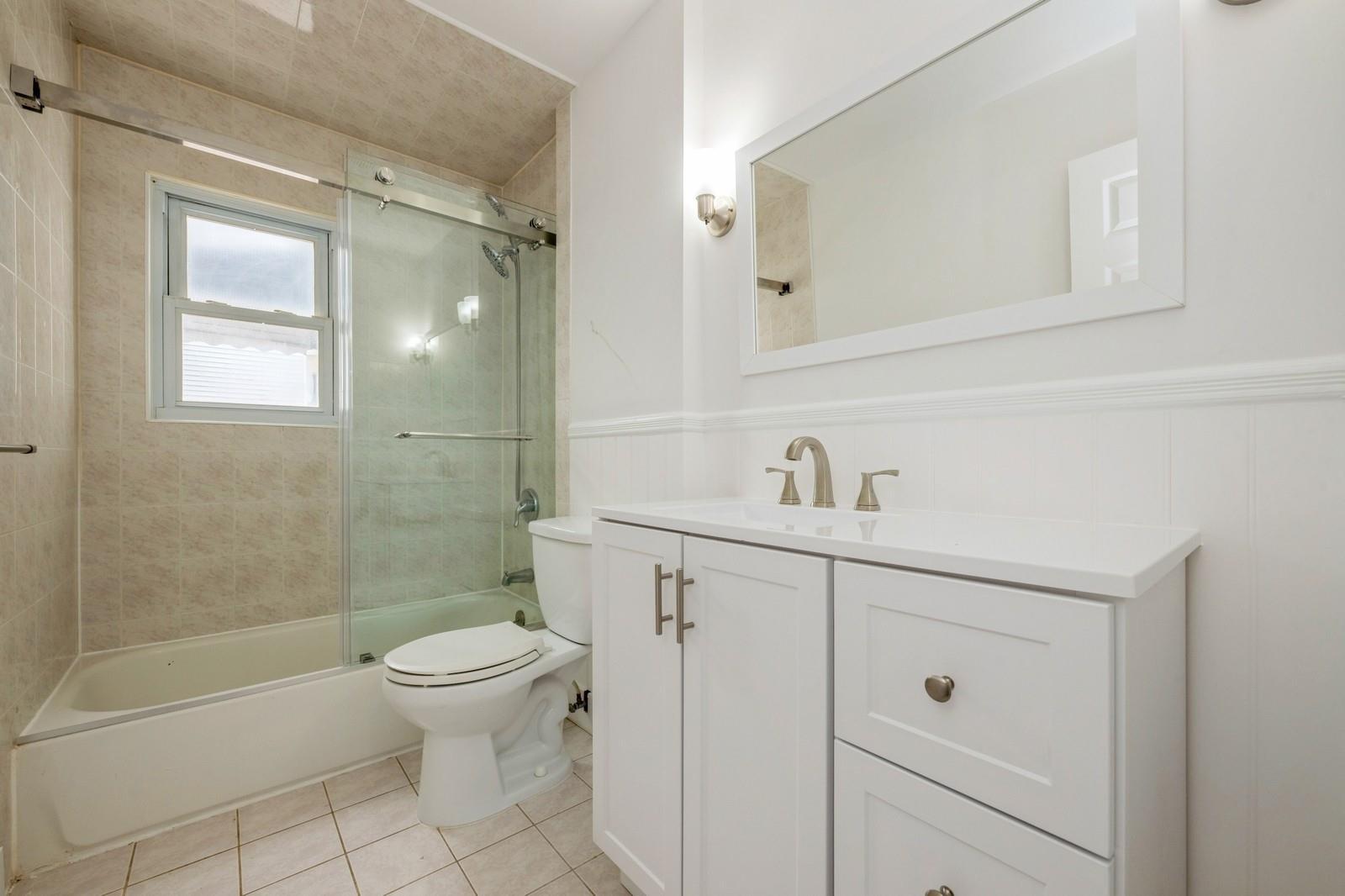 Single Family Crest  Suffolk County, NY 11725, MLS-845654-12
