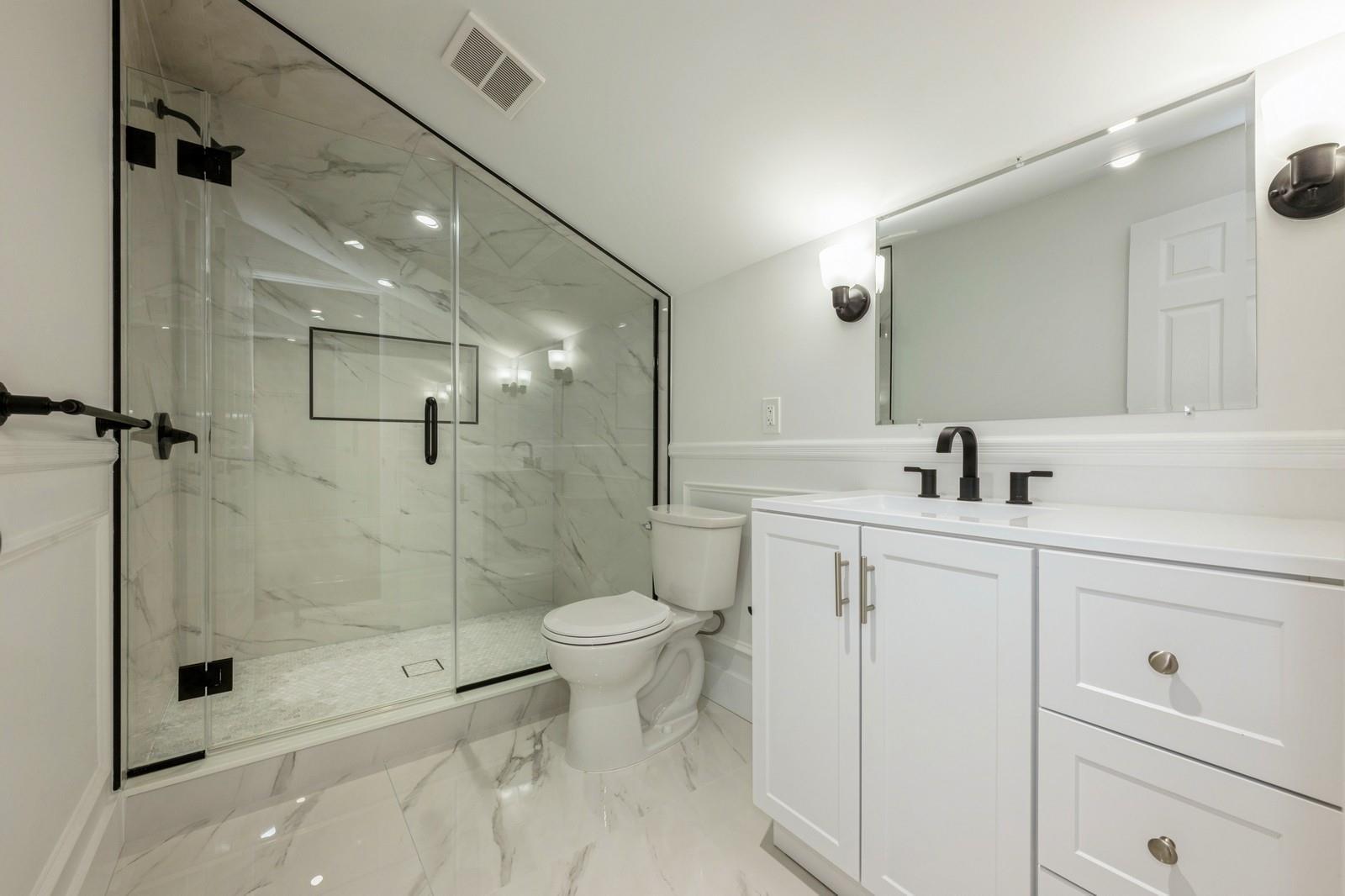 Single Family Crest  Suffolk County, NY 11725, MLS-845654-8