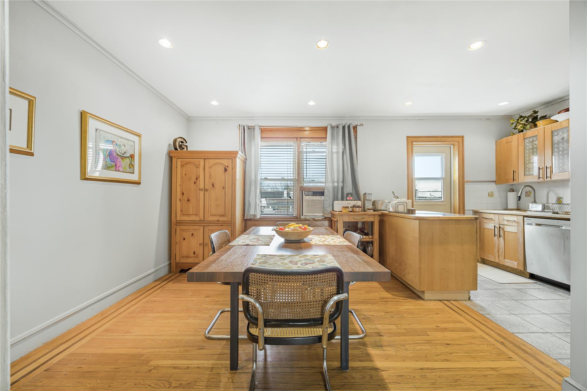 Single Family Mickle  Bronx, NY 10469, MLS-845661-4