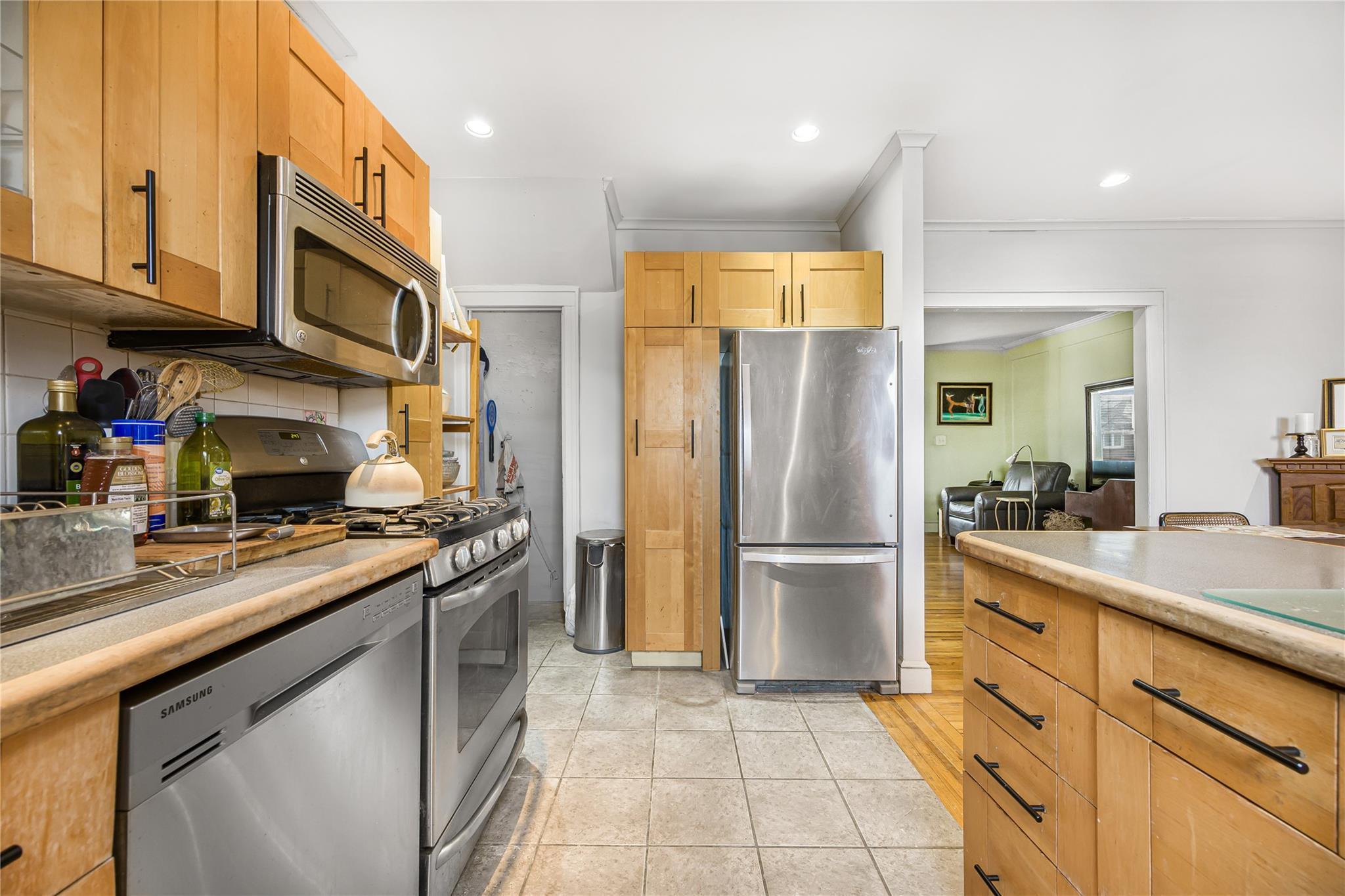 Single Family Mickle  Bronx, NY 10469, MLS-845661-8