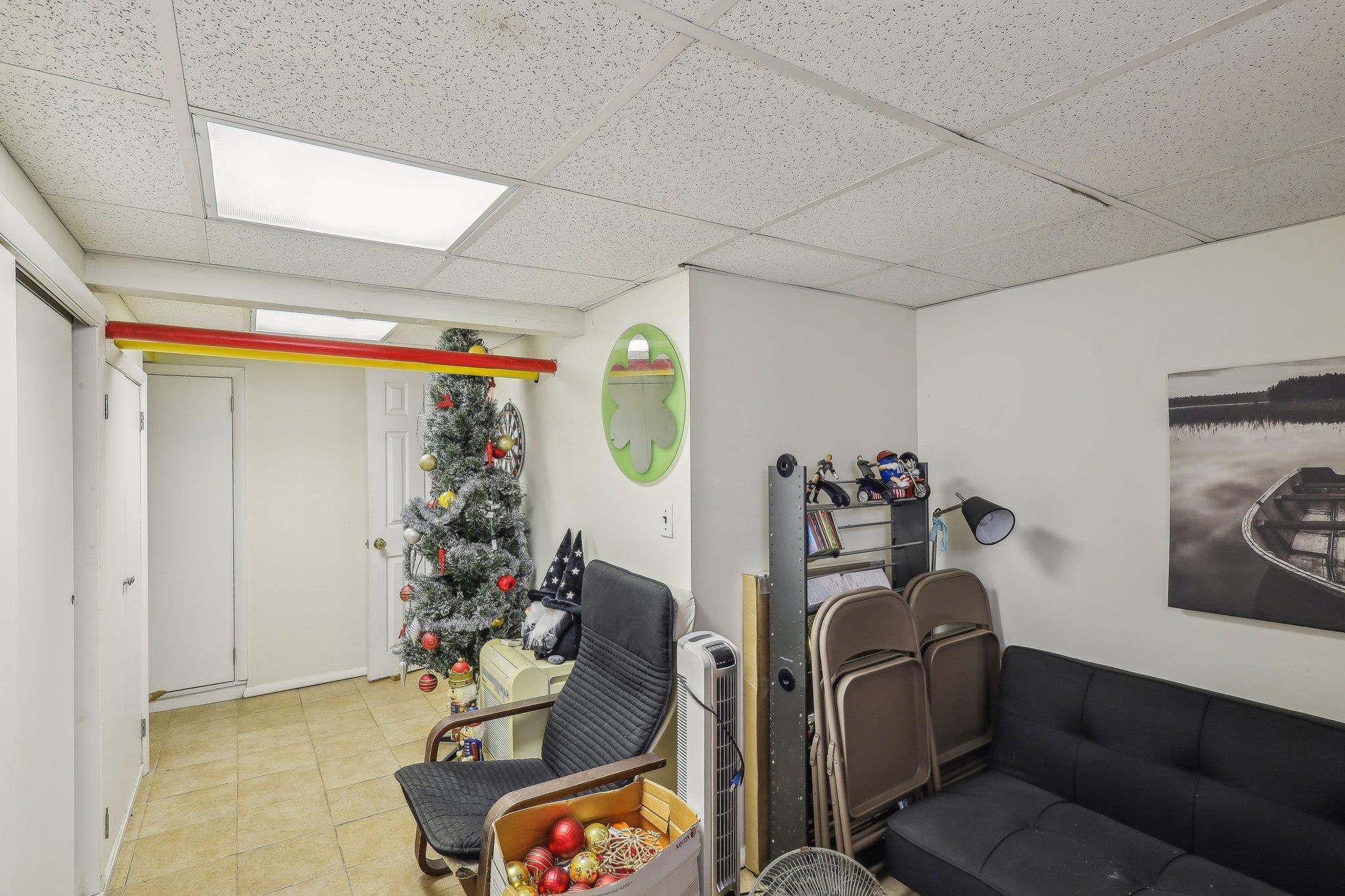 Single Family Central  Nassau County, NY 11040, MLS-845667-15