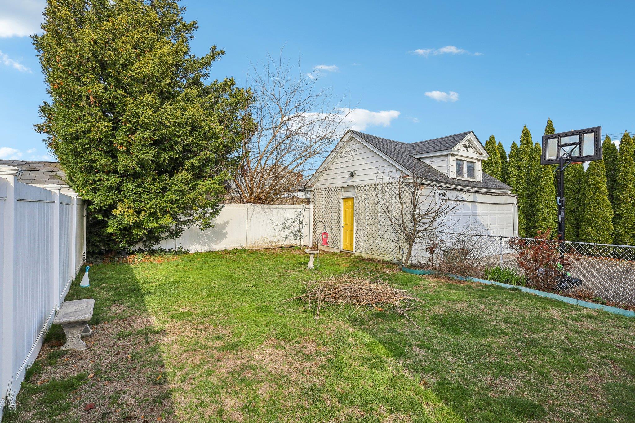 Single Family Central  Nassau County, NY 11040, MLS-845667-29