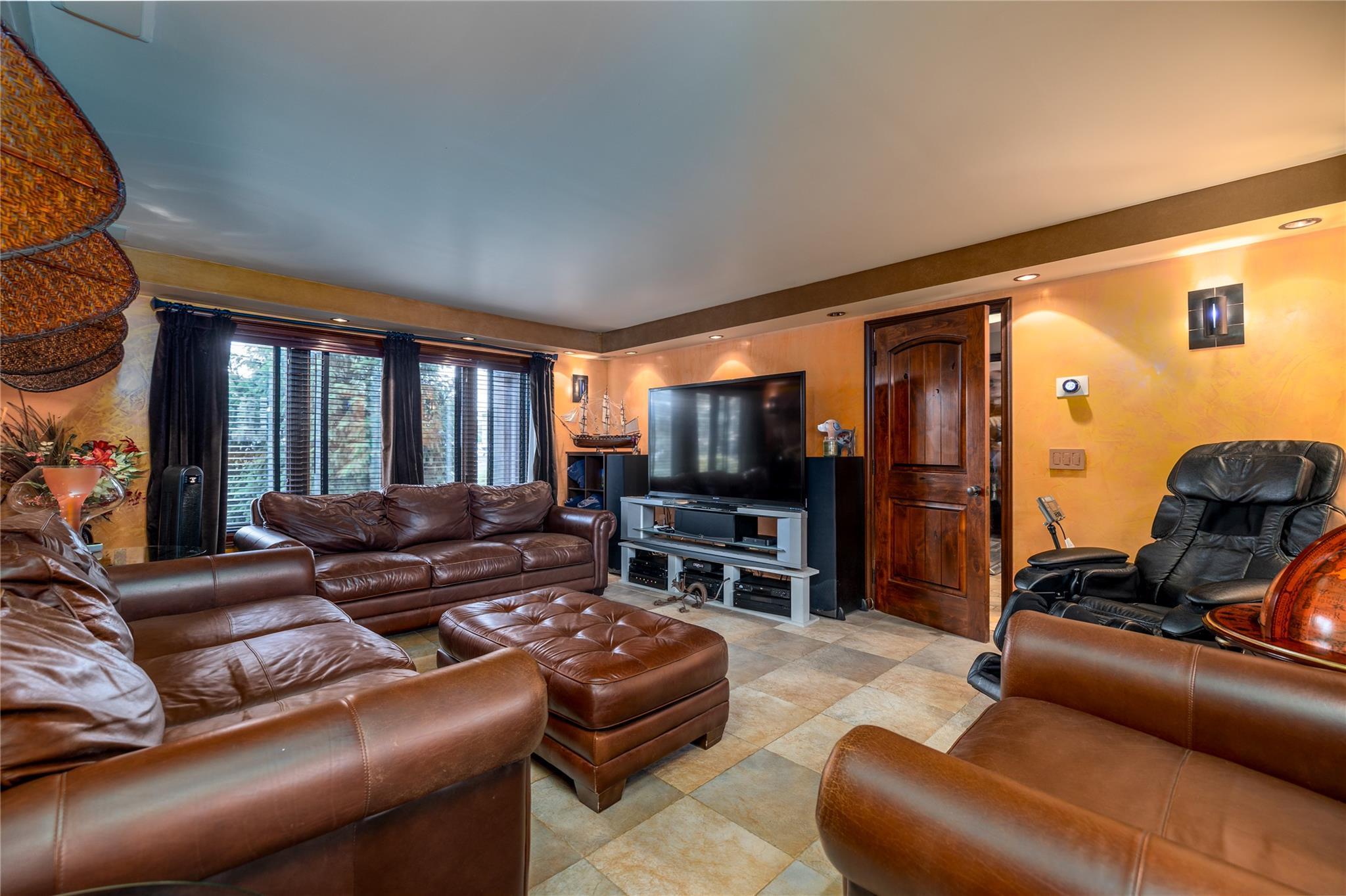 Single Family Willa  Nassau County, NY 11758, MLS-845716-10