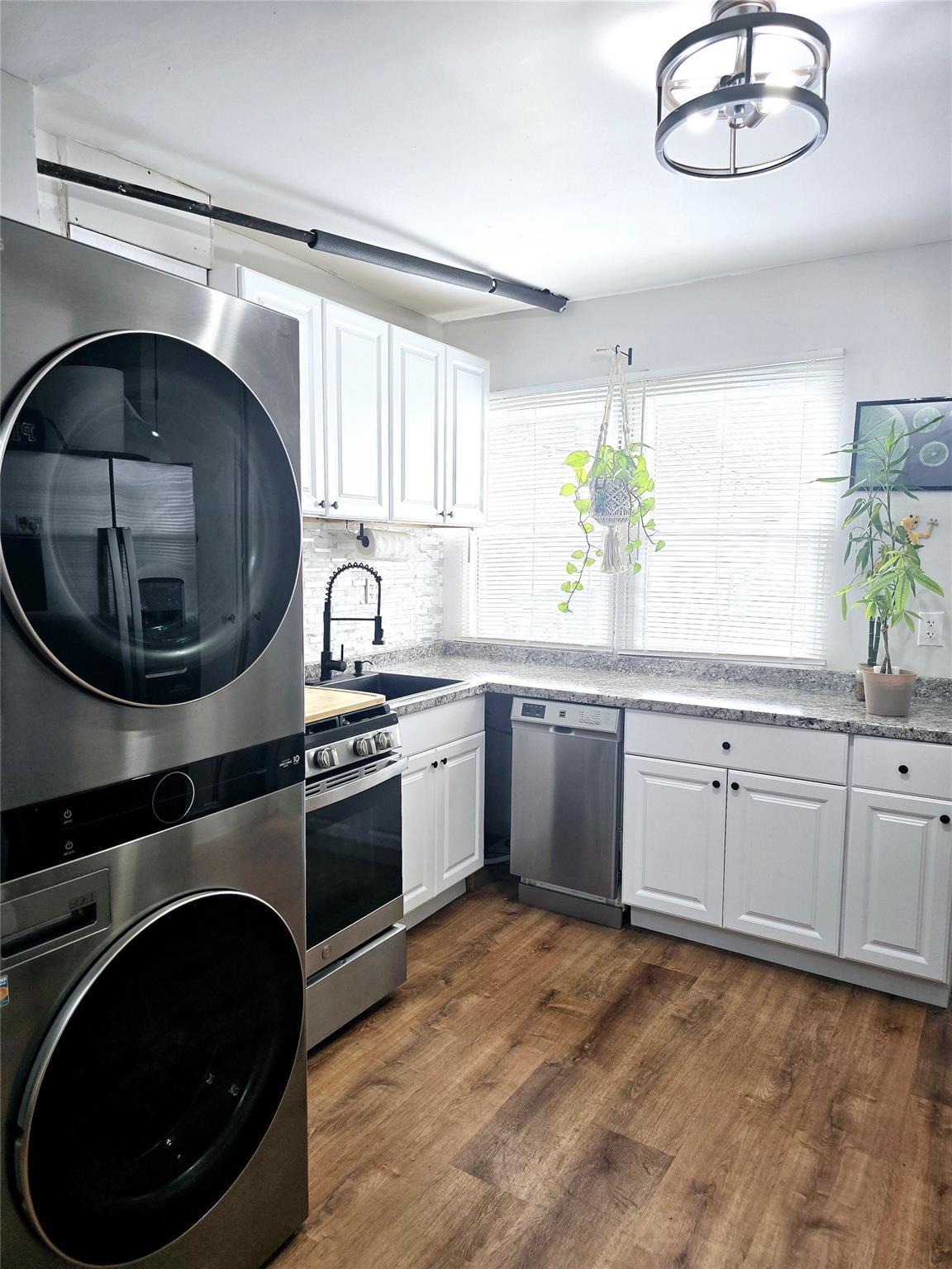 Single Family Sutter  Queens, NY 11417, MLS-845779-6