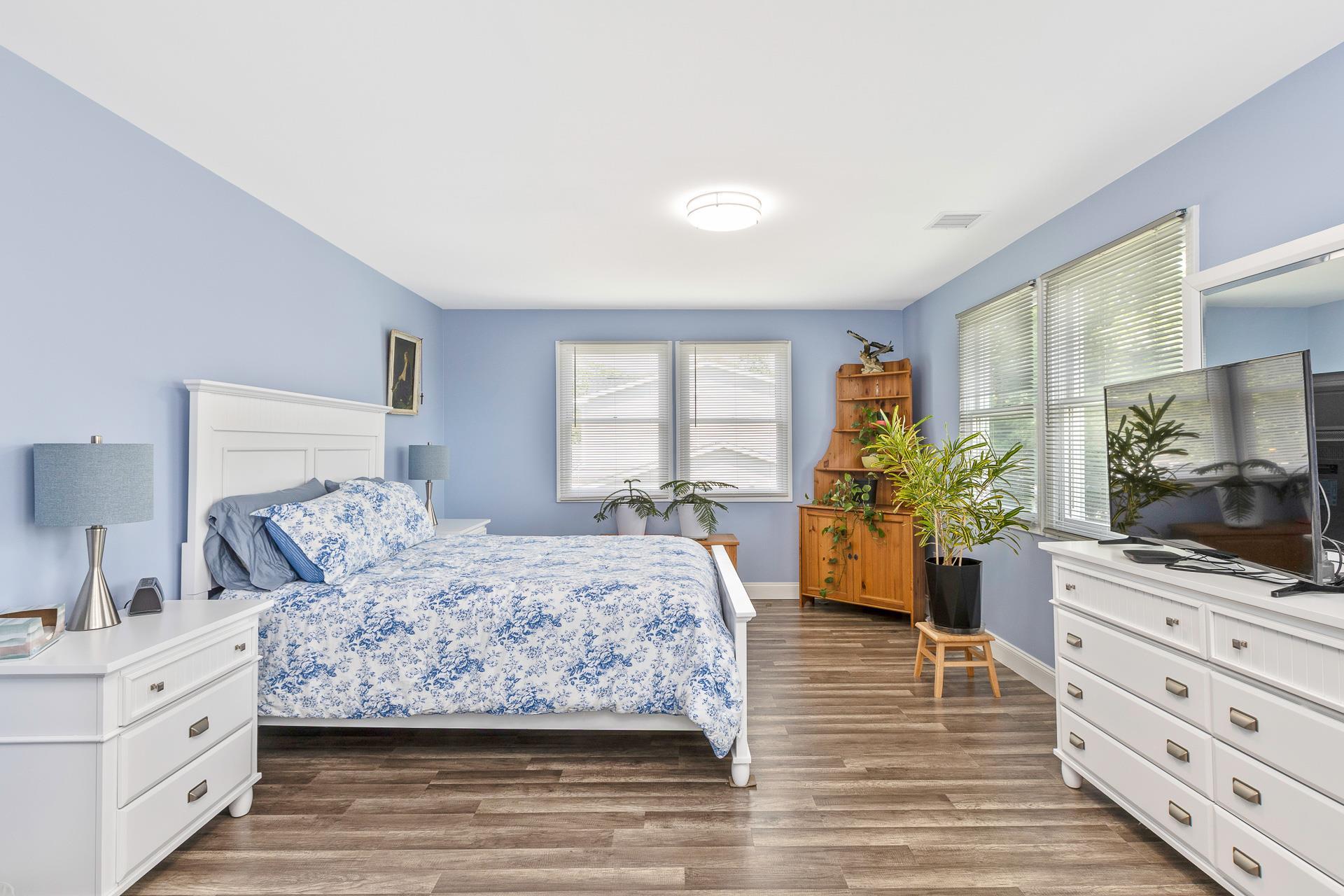 Single Family Lafayette  Suffolk County, NY 11967, MLS-845791-11