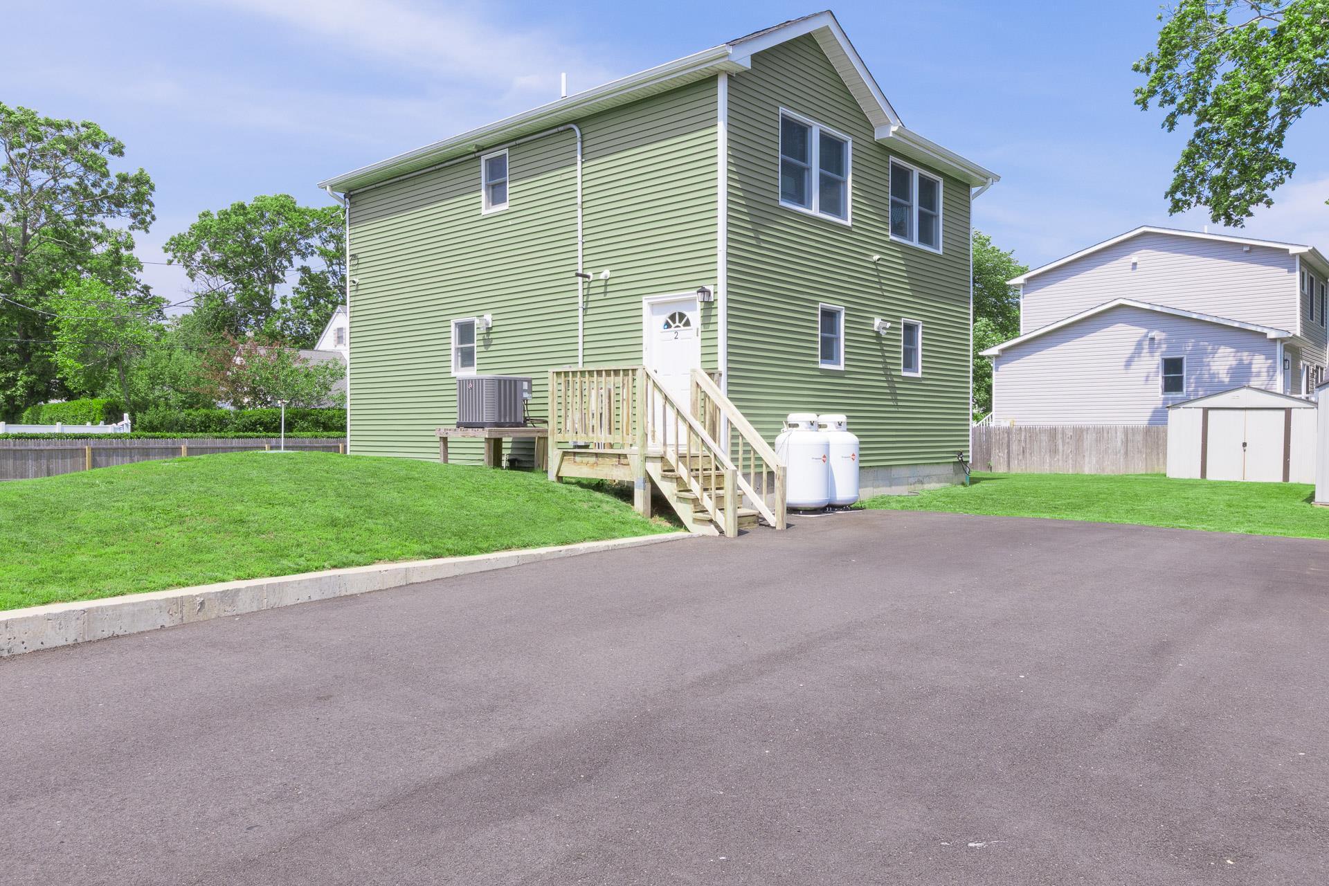 Single Family Lafayette  Suffolk County, NY 11967, MLS-845791-16