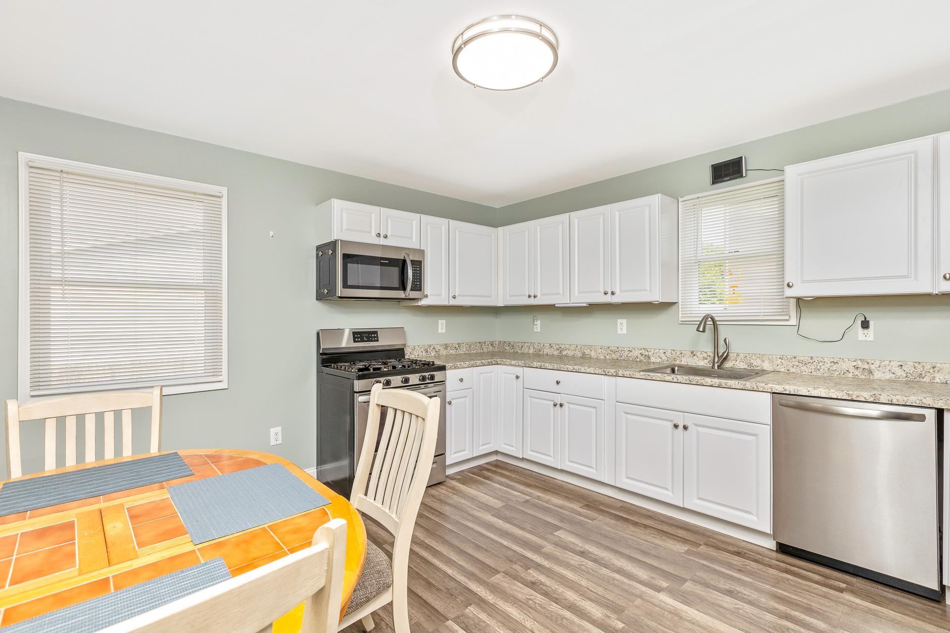 Single Family Lafayette  Suffolk County, NY 11967, MLS-845791-6