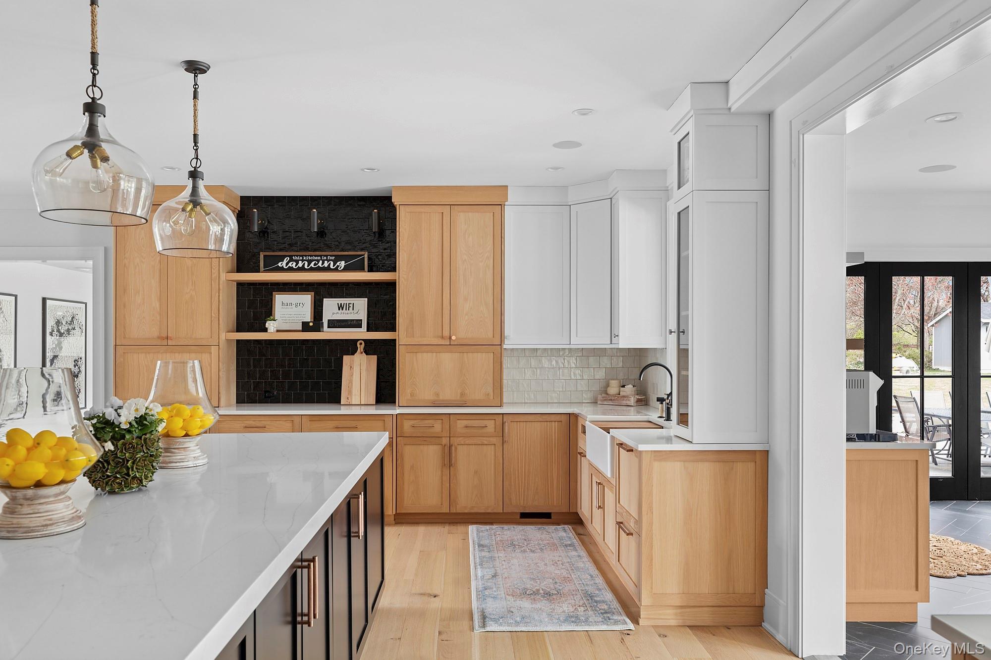 Single Family Pound Hollow Nassau County, NY 11545, MLS-845880-16