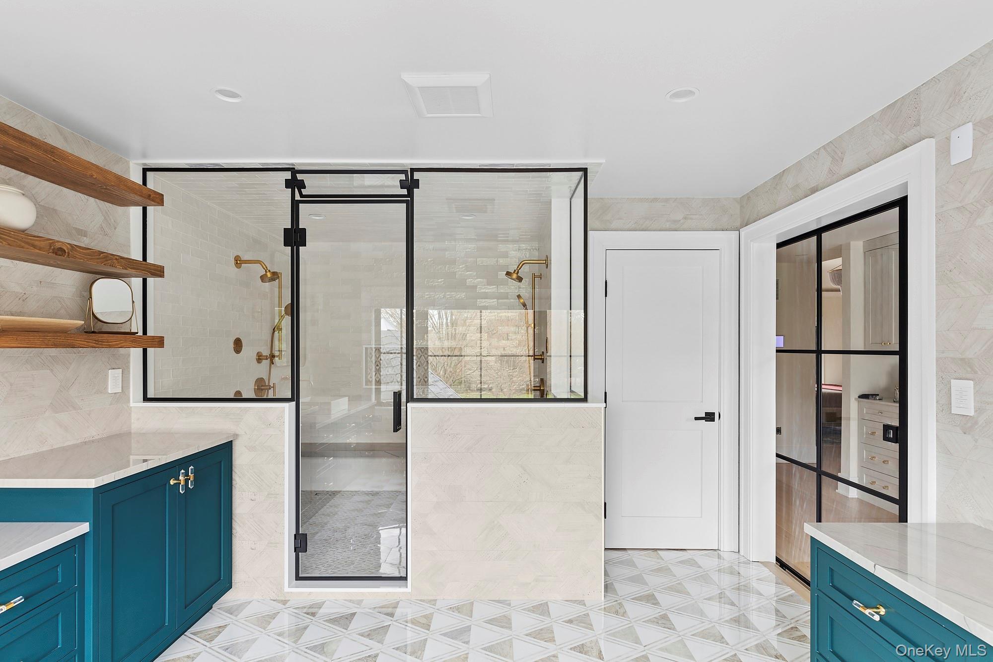 Single Family Pound Hollow Nassau County, NY 11545, MLS-845880-24