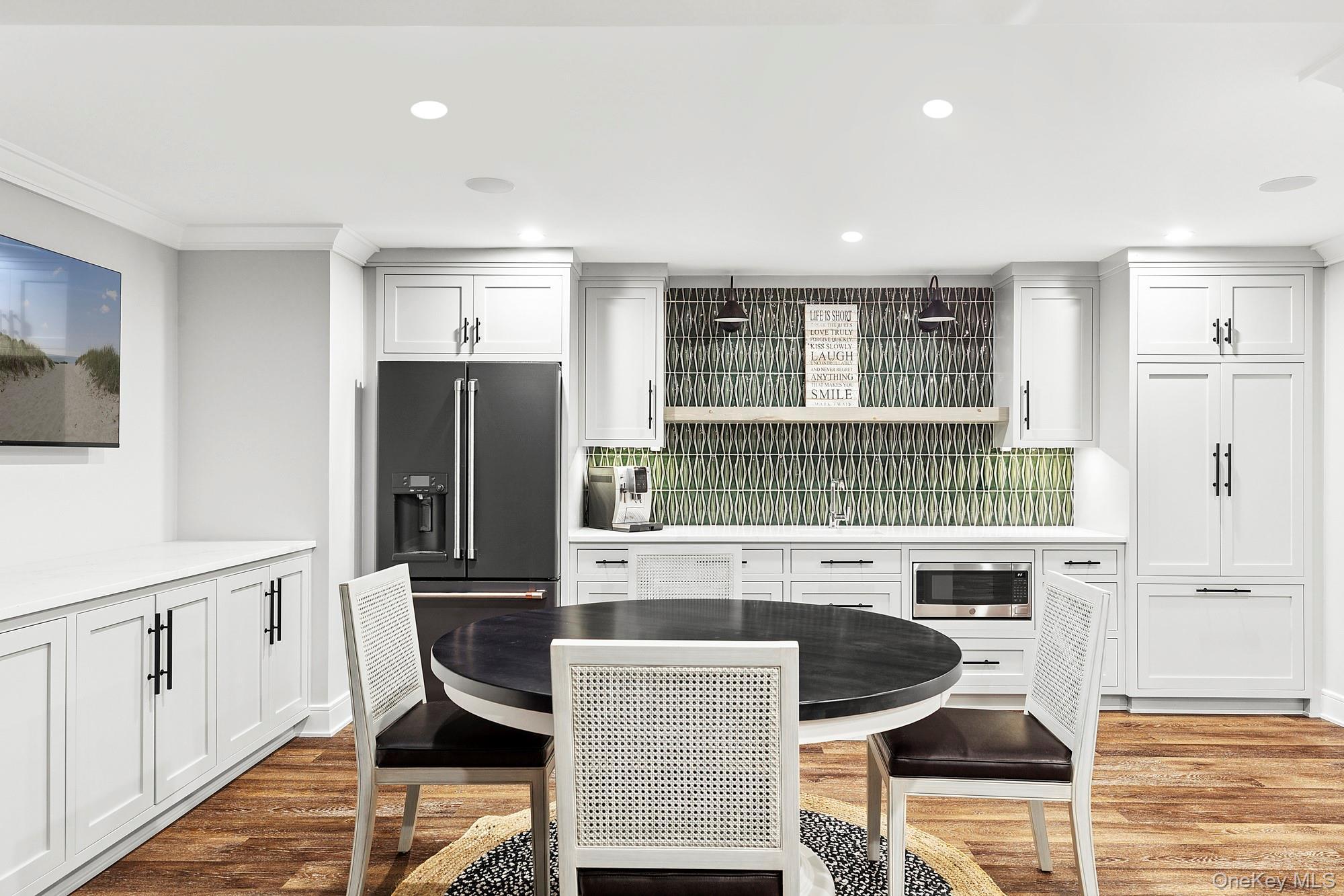 Single Family Pound Hollow Nassau County, NY 11545, MLS-845880-27