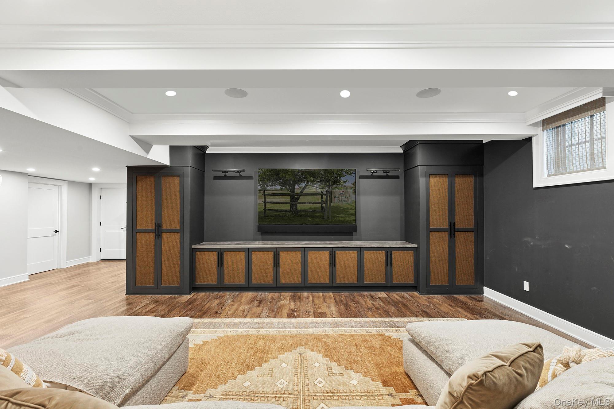 Single Family Pound Hollow Nassau County, NY 11545, MLS-845880-28