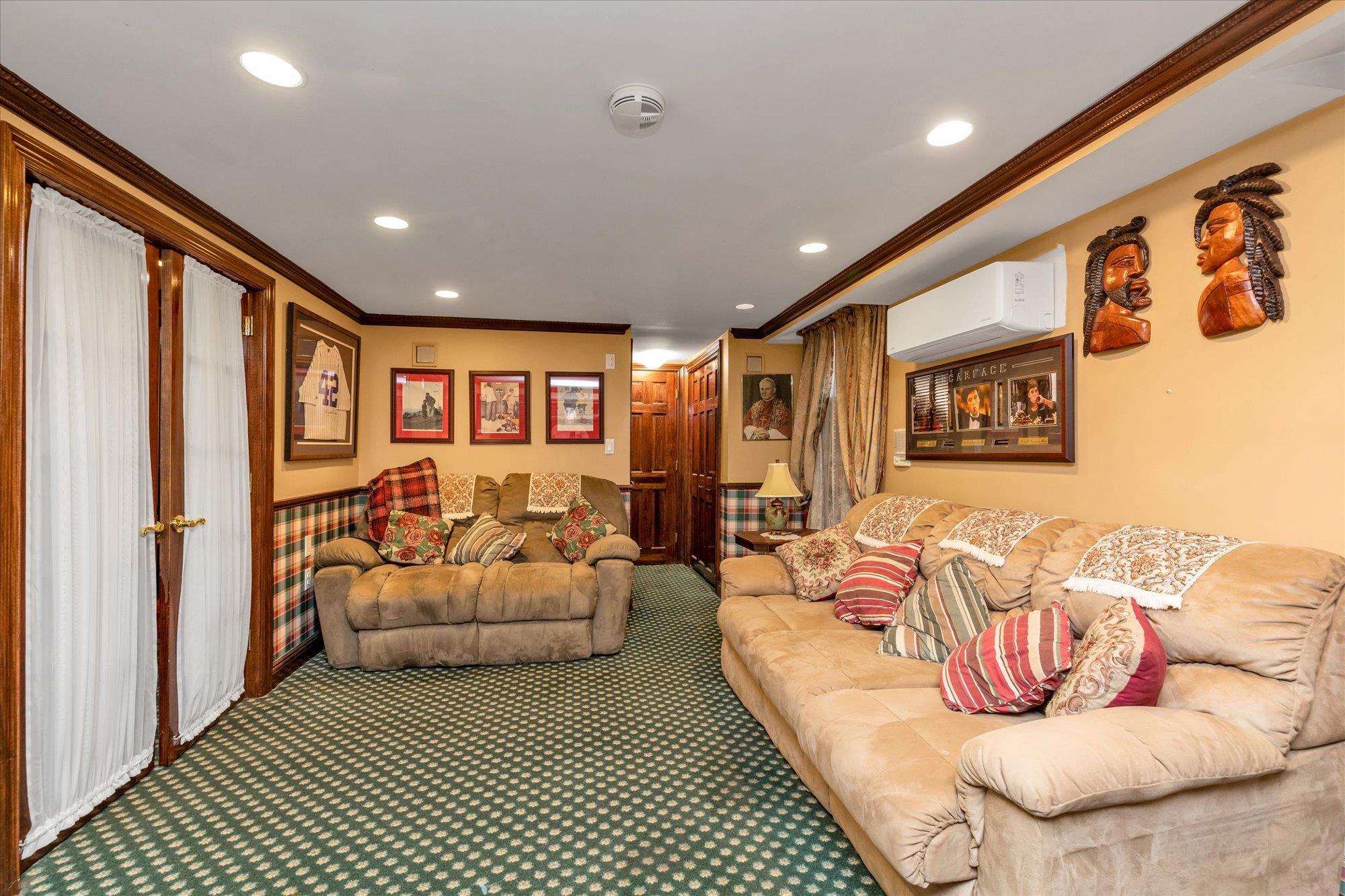 Single Family Hoffman  Nassau County, NY 11040, MLS-845942-20