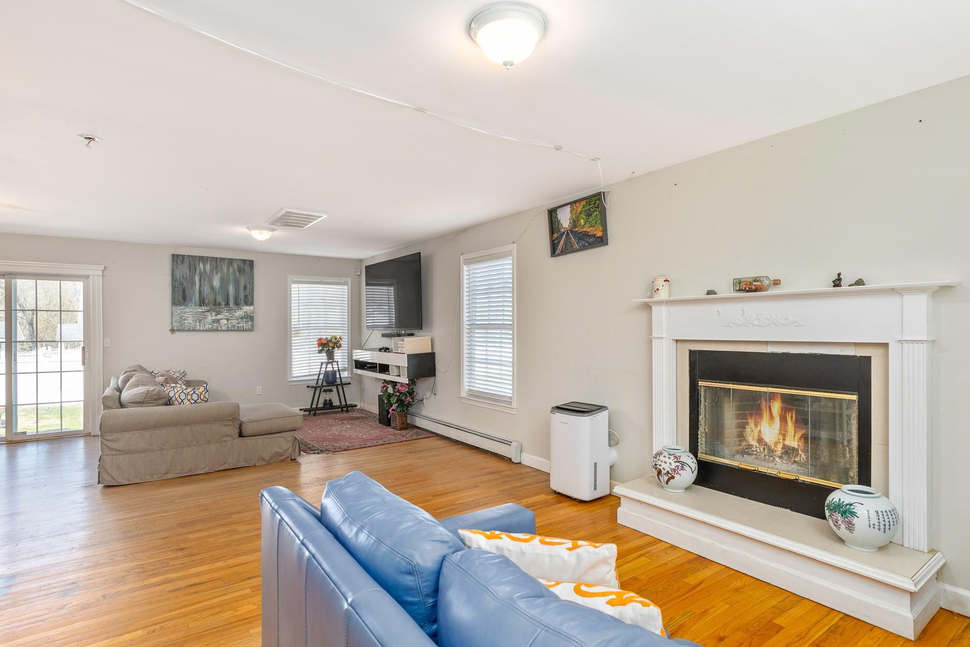 Single Family Devon  Suffolk County, NY 11953, MLS-845949-6