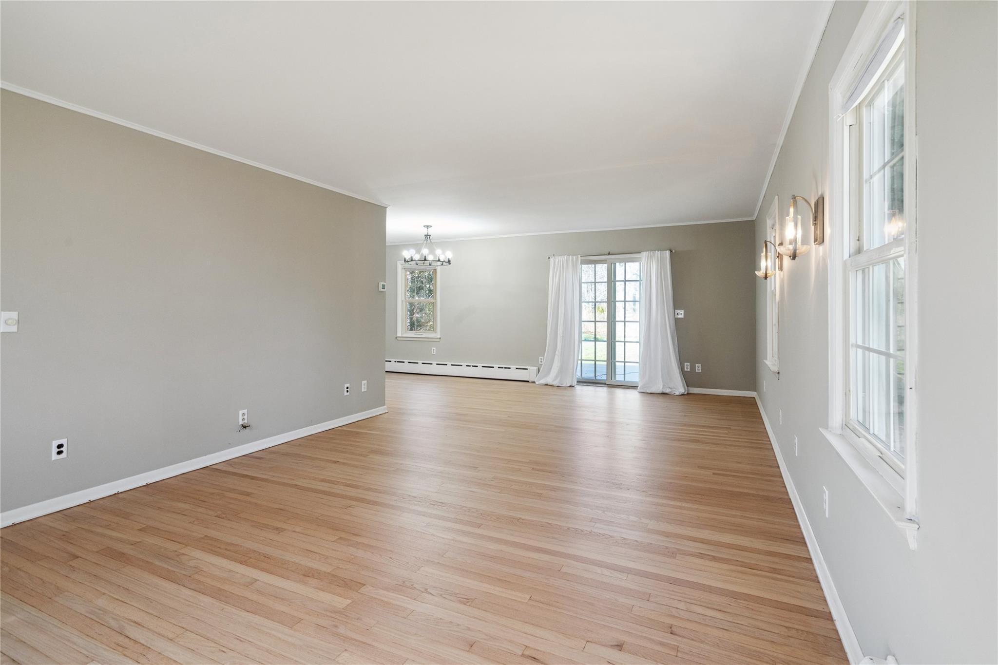 Single Family Main Bayview  Suffolk County, NY 11971, MLS-845954-11