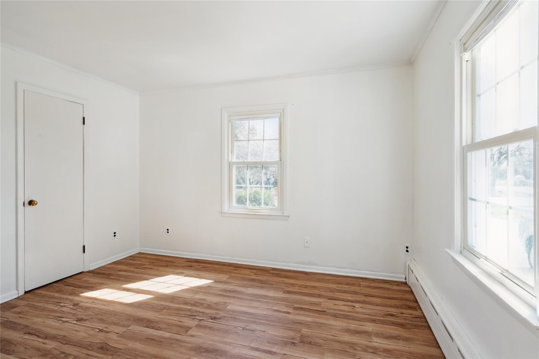 Single Family Main Bayview  Suffolk County, NY 11971, MLS-845954-13