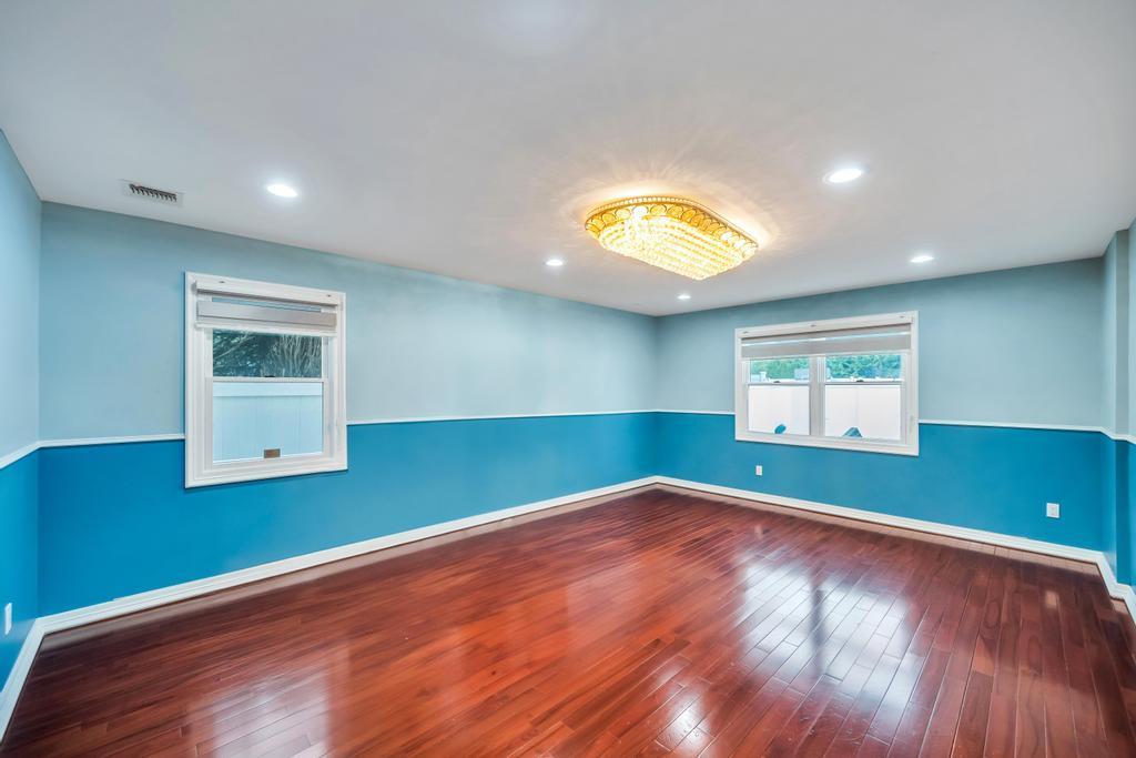 Single Family Garden  Nassau County, NY 11791, MLS-845964-10